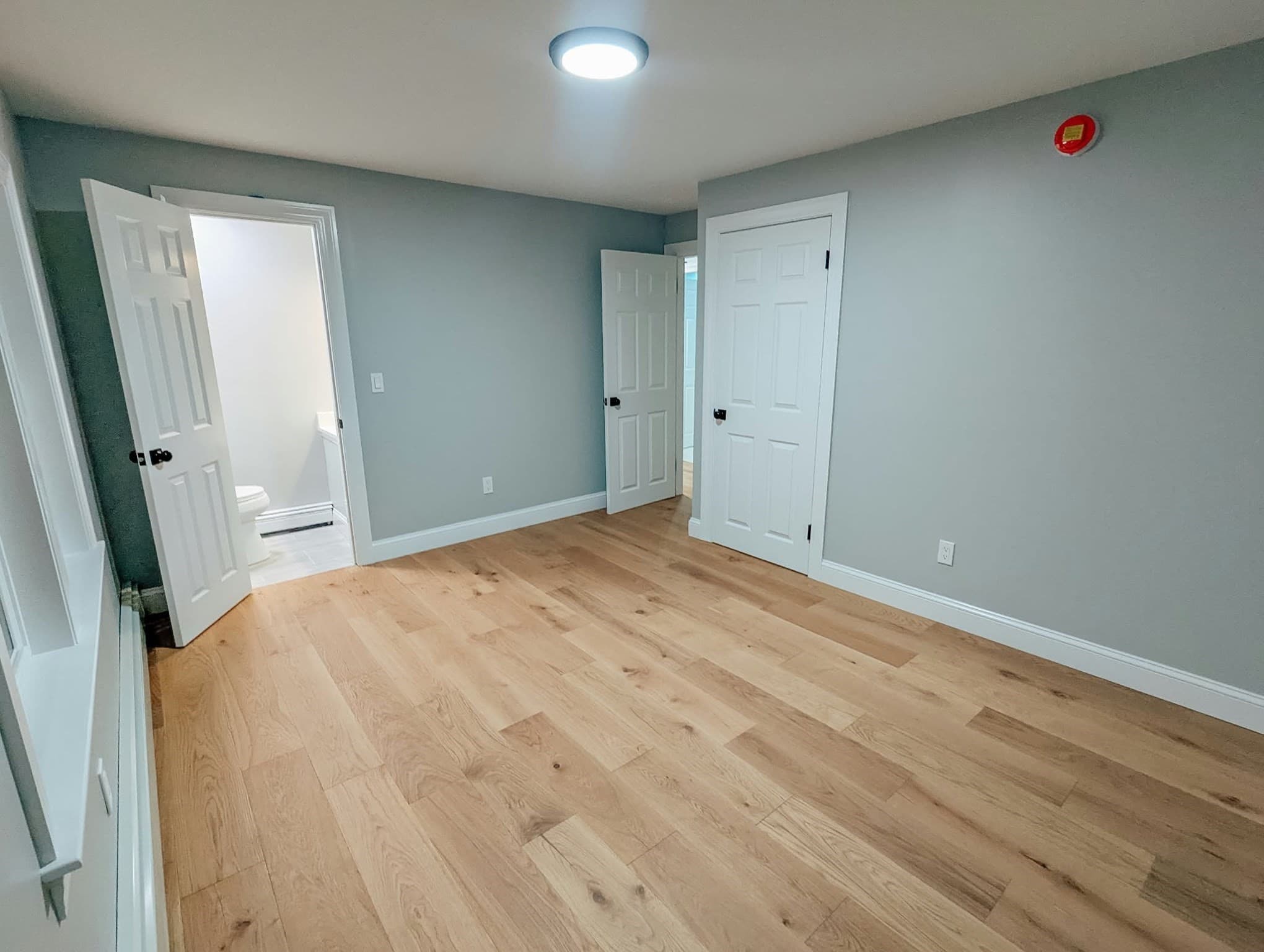 Single Family Residence at 562 Mariner Cir, Barnstable MA 02635, Barnstable, photo 10 of 12