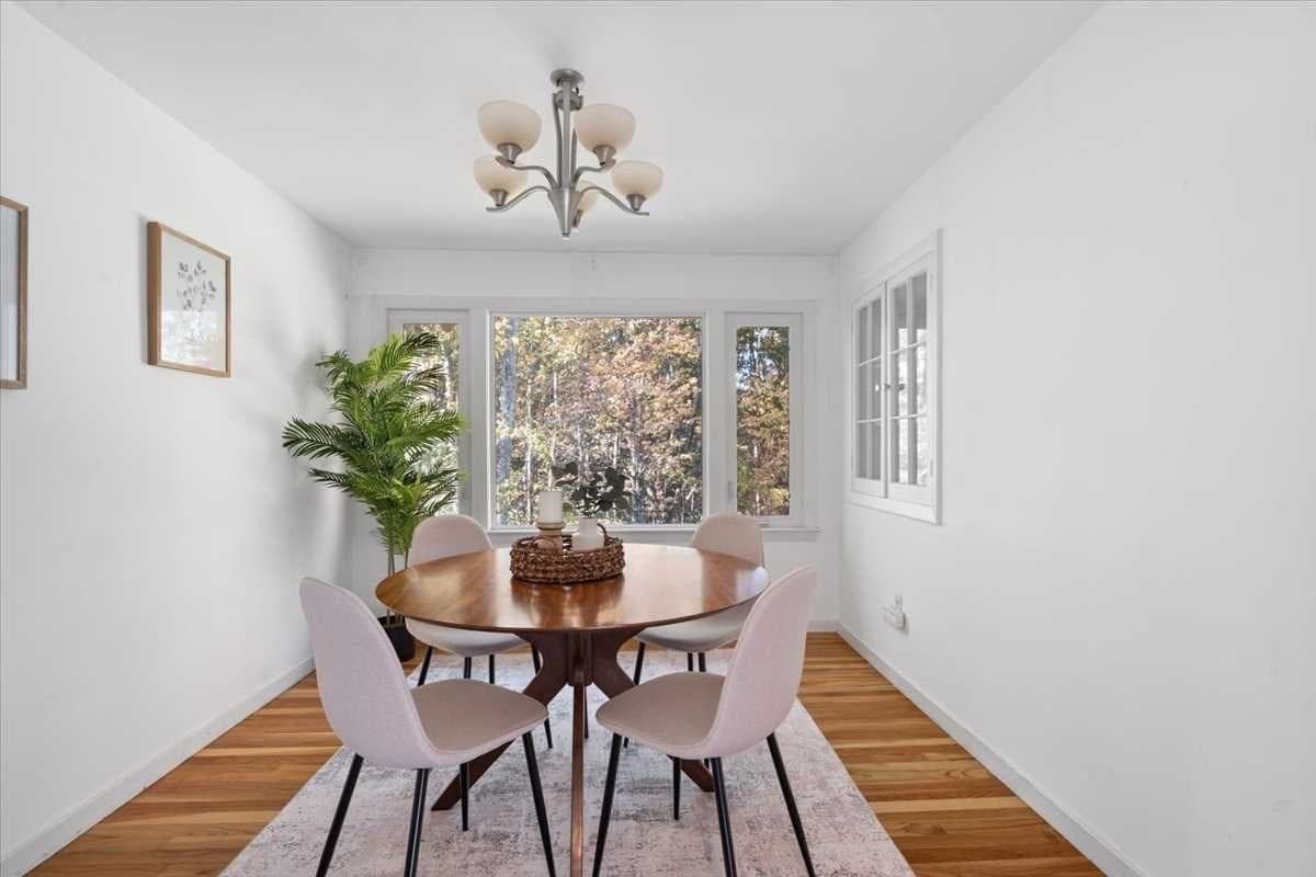 Single Family Residence at 29 Laurel Hill Ln, Holden MA 01520, photo 8 of 30