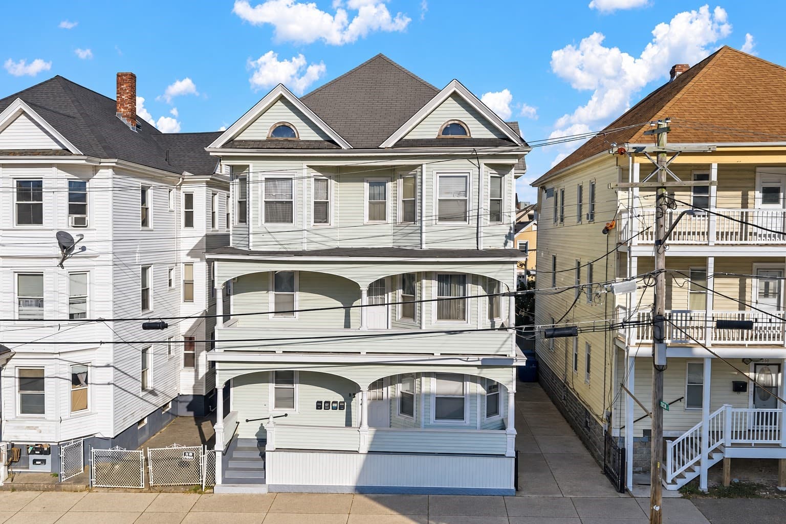 18 Mcgurk St, New Bedford MA 02744