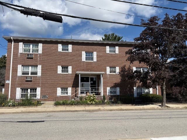 31 Pond Street # 26, Waltham MA 02451