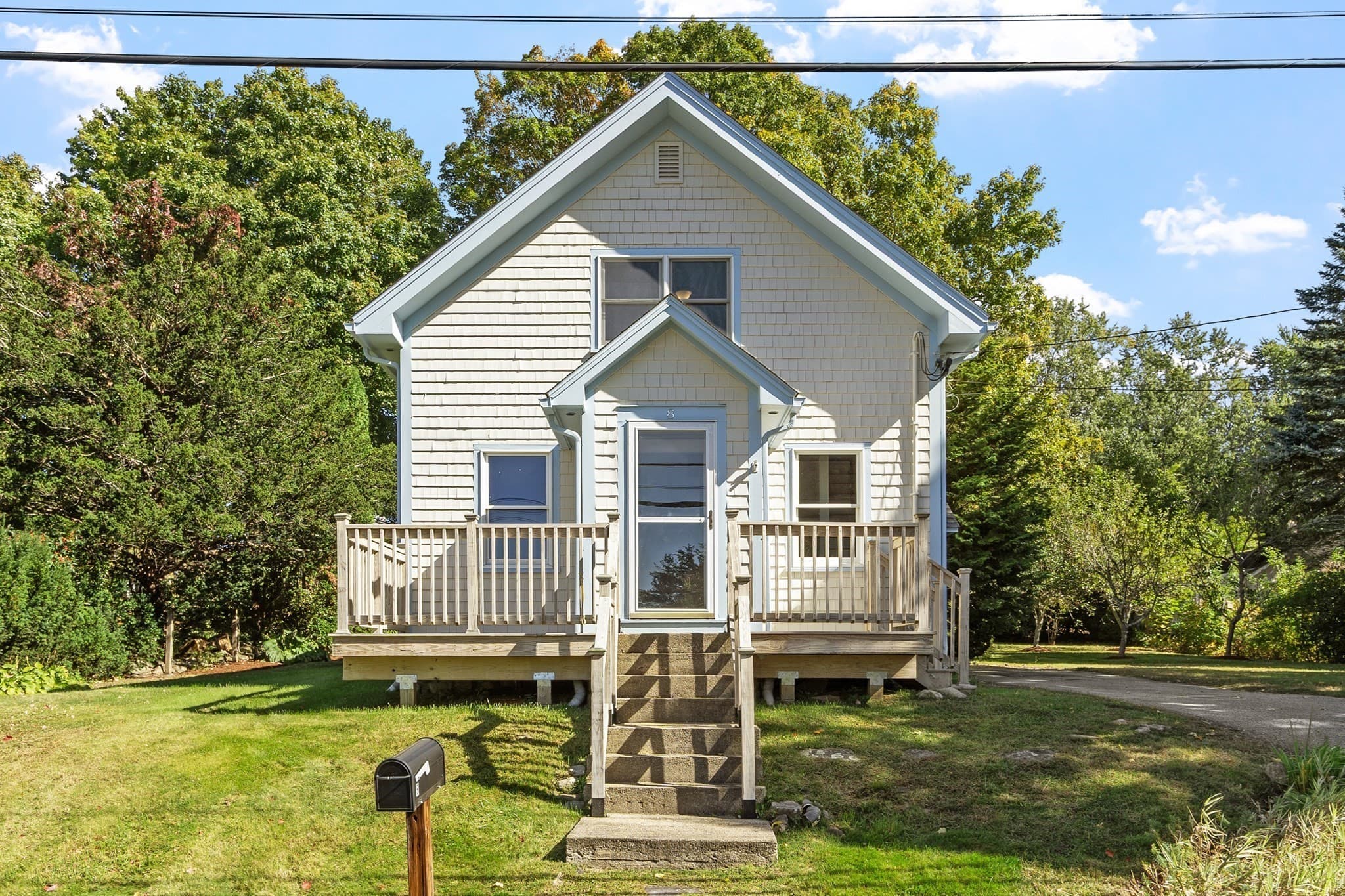 8 Winter St, Southborough MA 01745