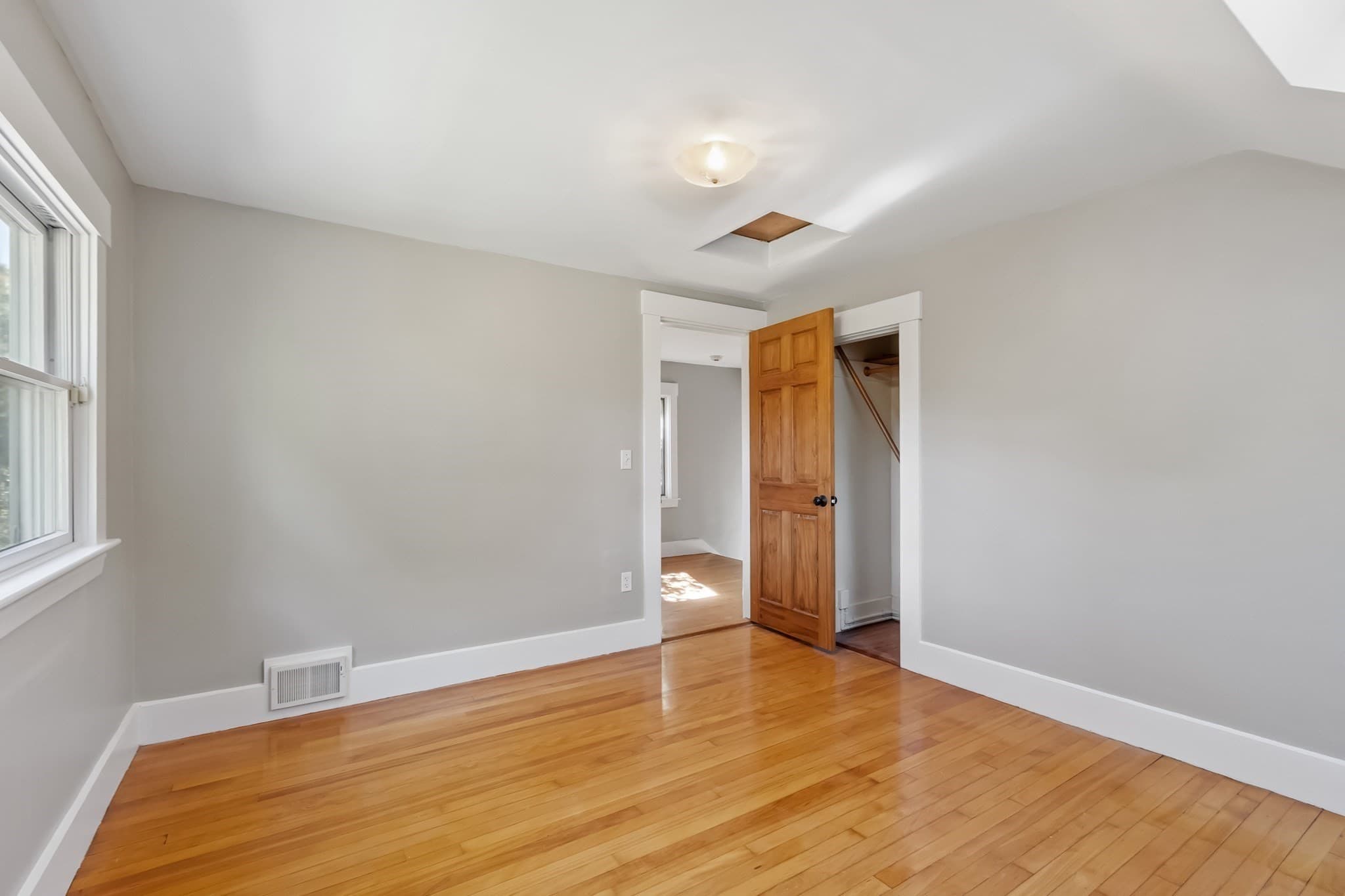 Single Family Residence at 8 Winter St, Southborough MA 01745, Southborough, photo 29 of 41