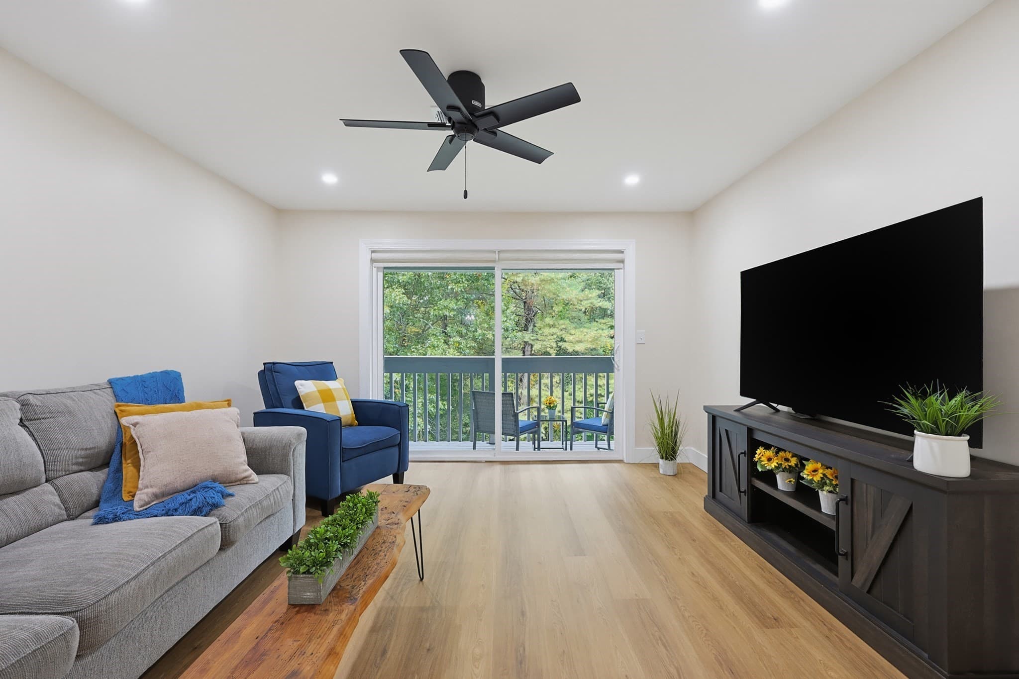 Condominium at 811 Franklin Crossing Rd # 811, Franklin MA 02038, Franklin, photo 6 of 39