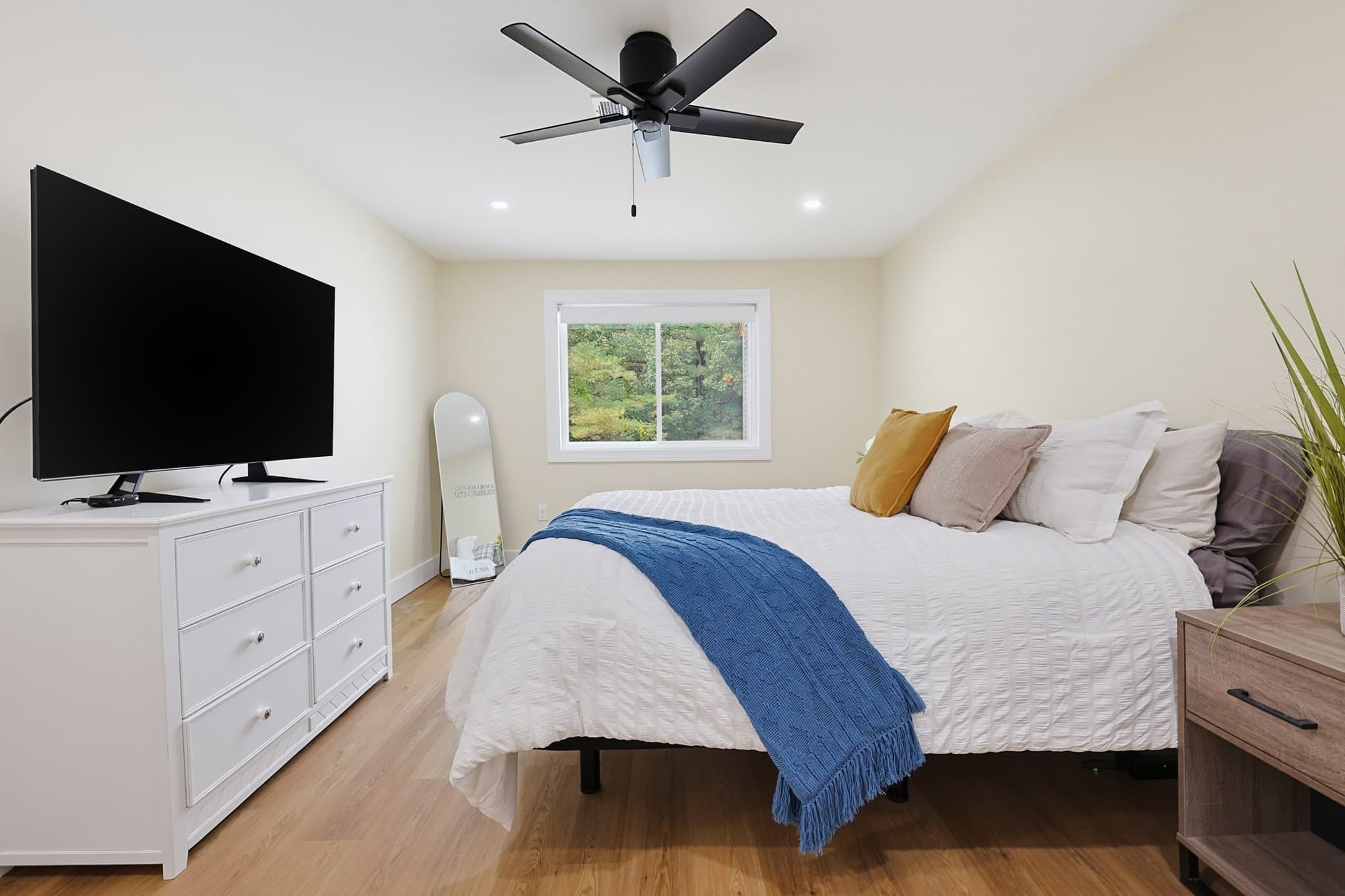 Condominium at 811 Franklin Crossing Rd # 811, Franklin MA 02038, Franklin, photo 17 of 39