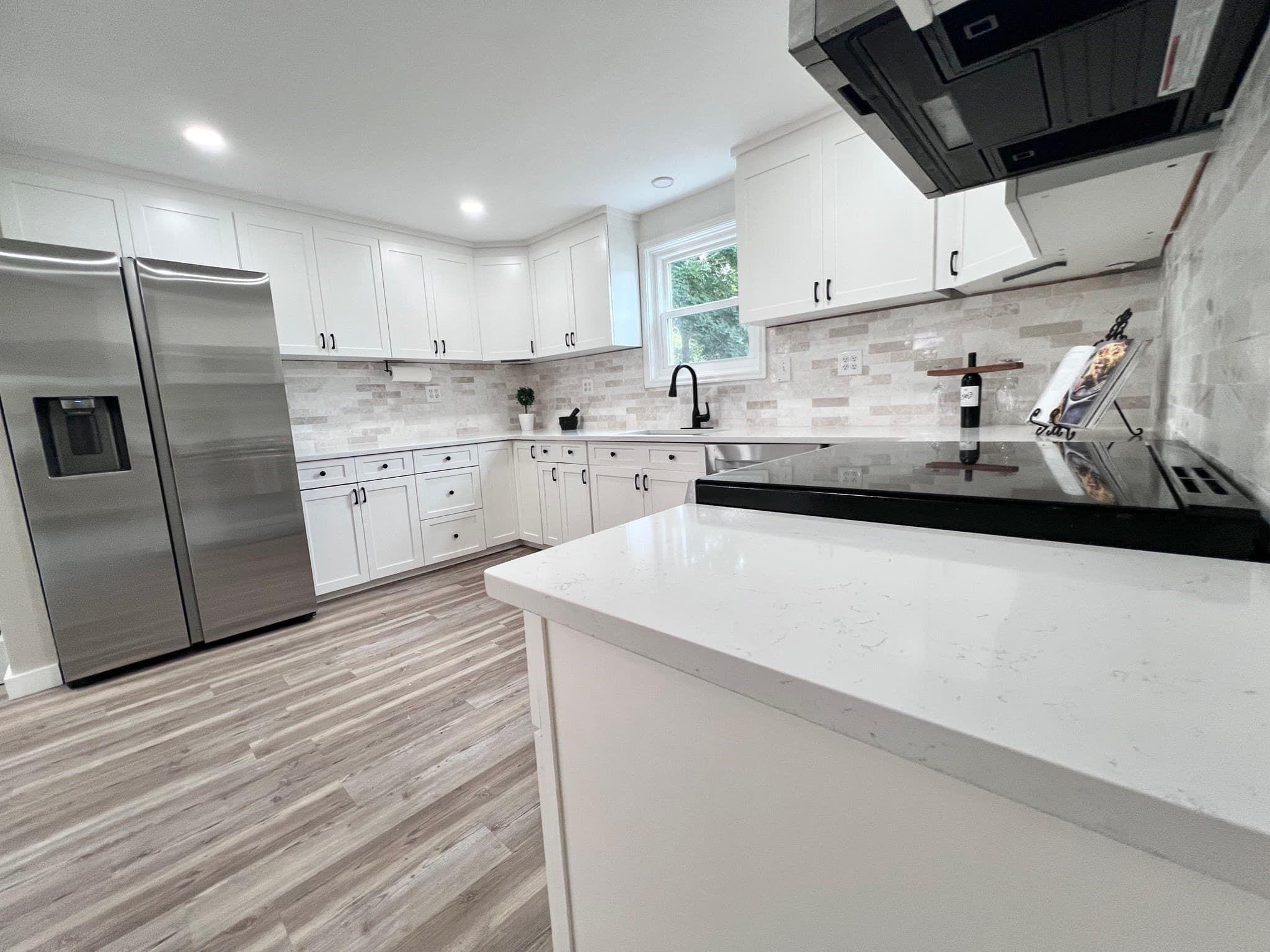 Single Family Residence at 23 Stowe Ct, Hudson MA 01749, Hudson, photo 7 of 40