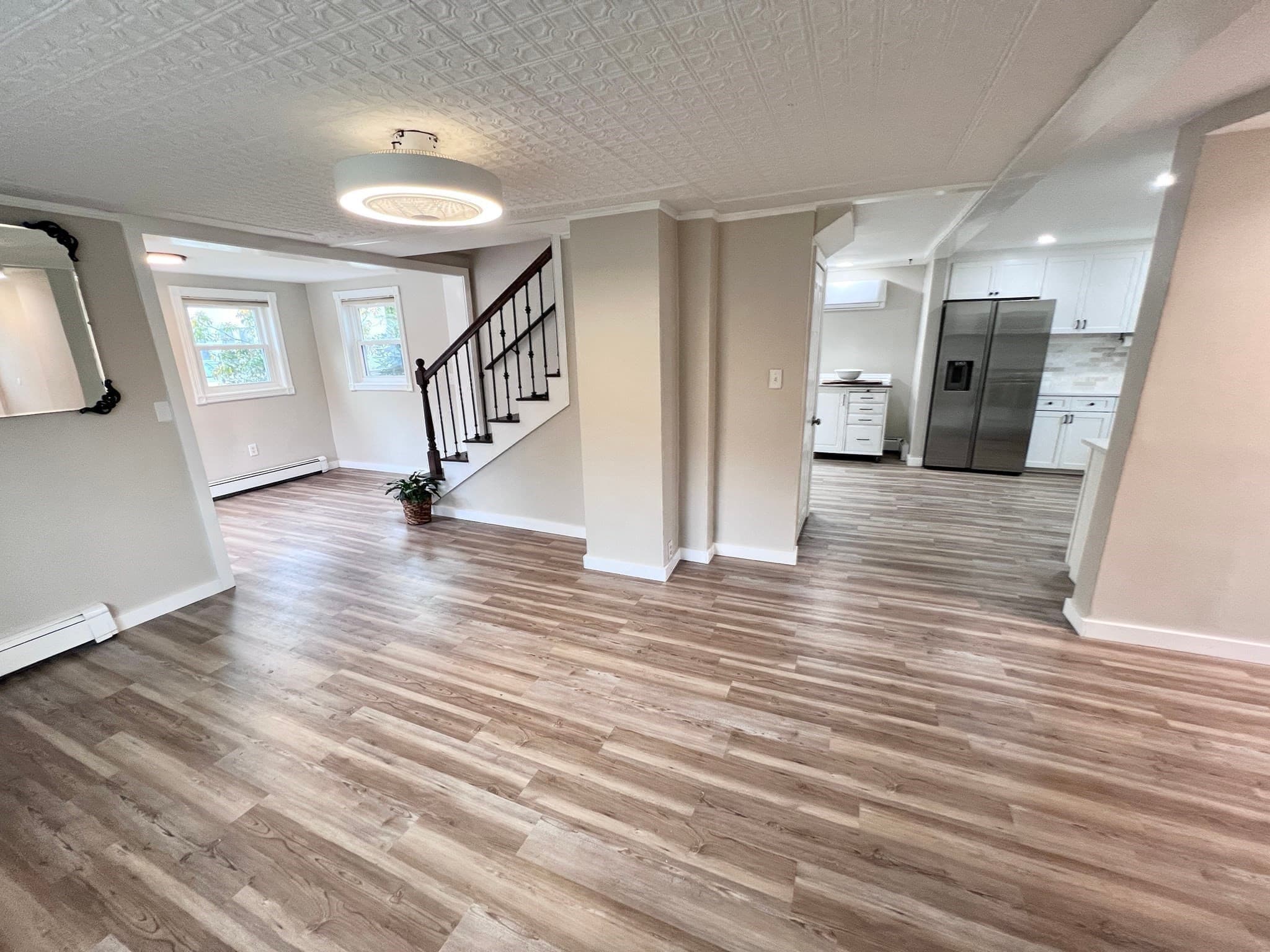 Single Family Residence at 23 Stowe Ct, Hudson MA 01749, Hudson, photo 14 of 40