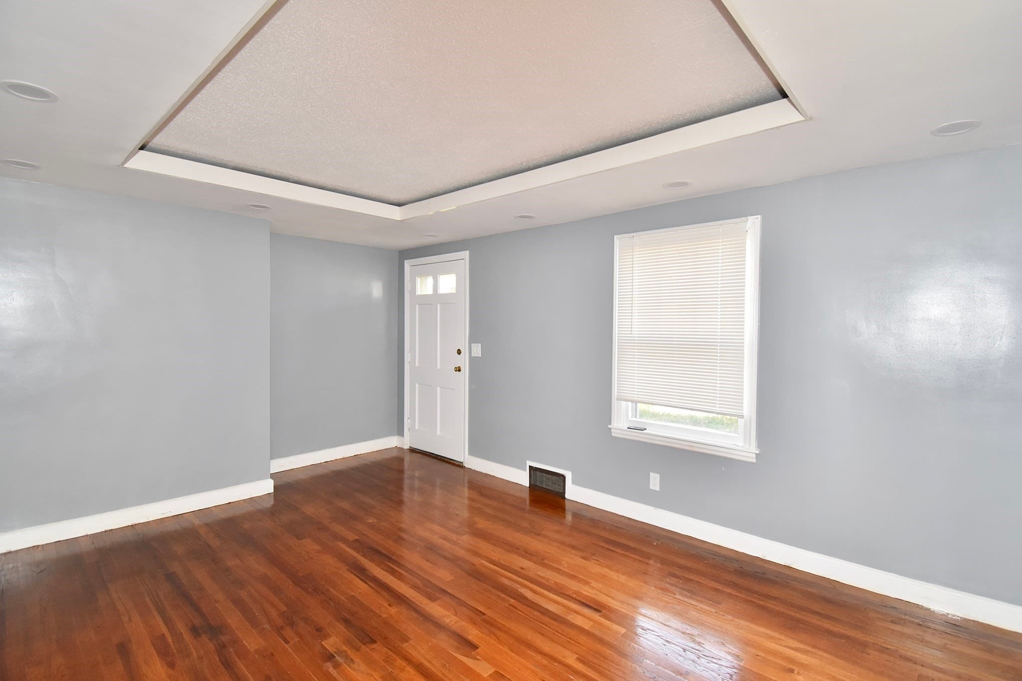 Single Family Residence at 95 Kingsley St, Springfield MA 01104, Springfield, photo 12 of 26