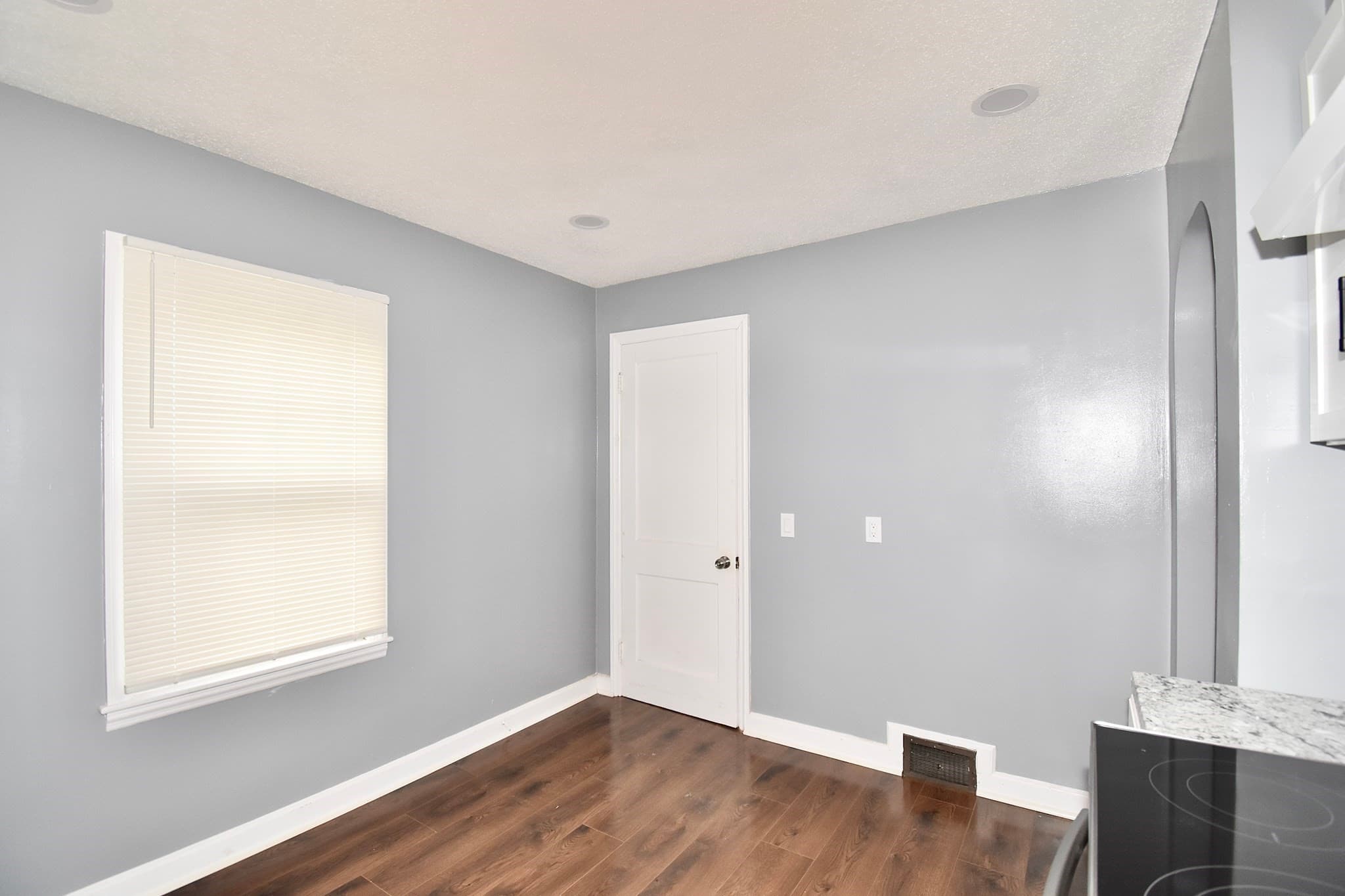 Single Family Residence at 95 Kingsley St, Springfield MA 01104, Springfield, photo 9 of 26