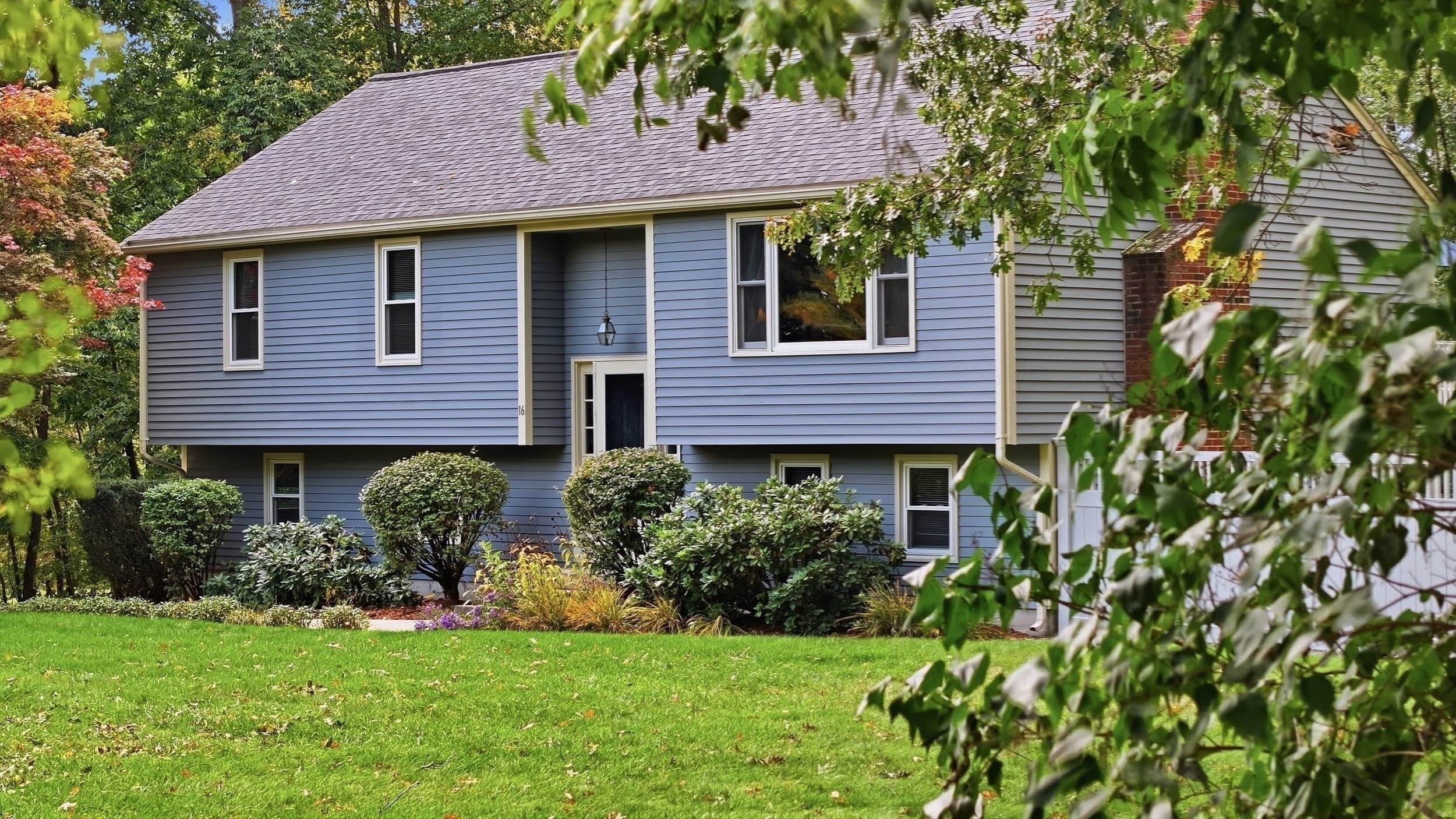 Single Family Residence at 16 Sequoia Lane, Uxbridge MA 01569, Uxbridge, photo 7 of 42
