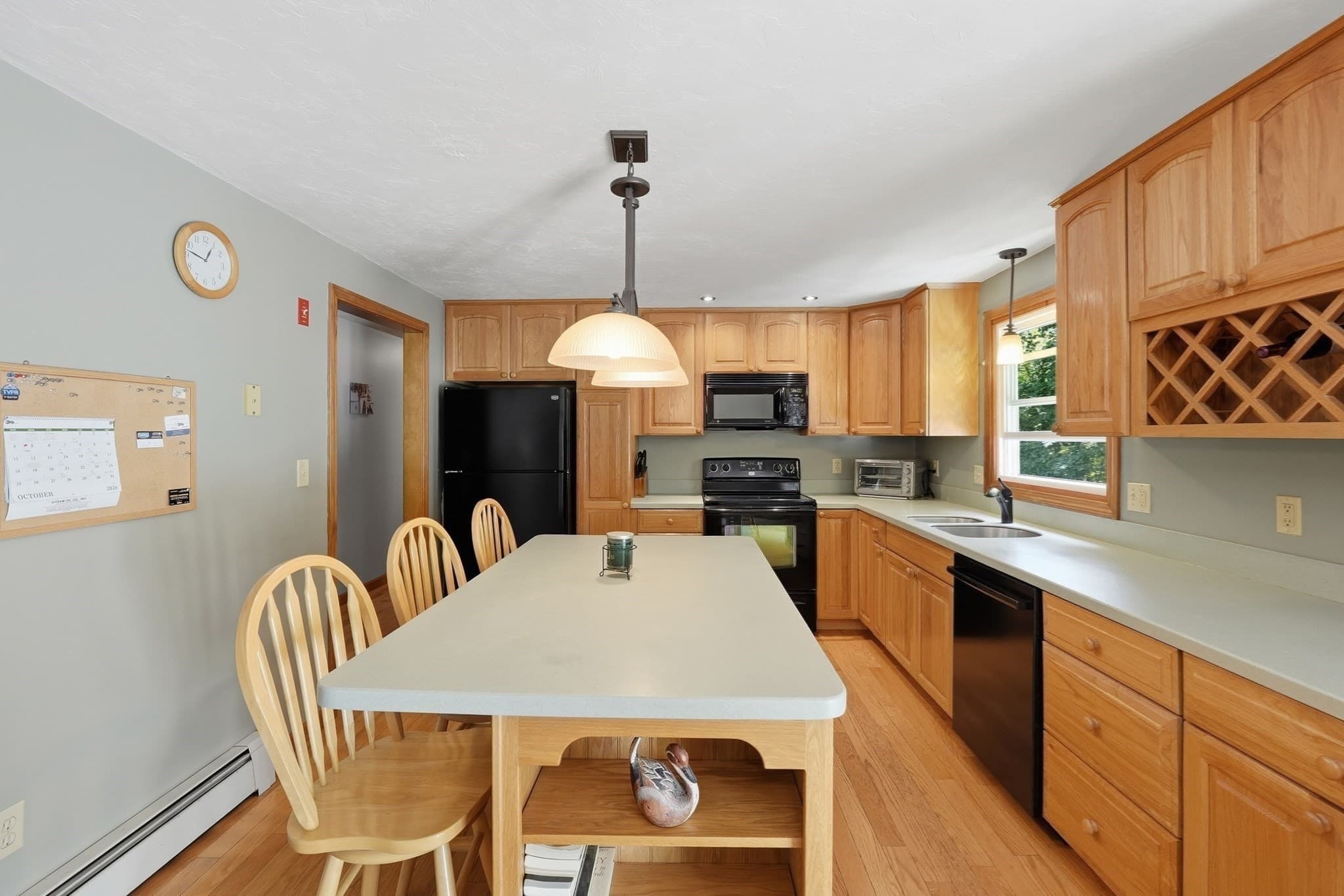 Single Family Residence at 16 Sequoia Lane, Uxbridge MA 01569, Uxbridge, photo 9 of 42
