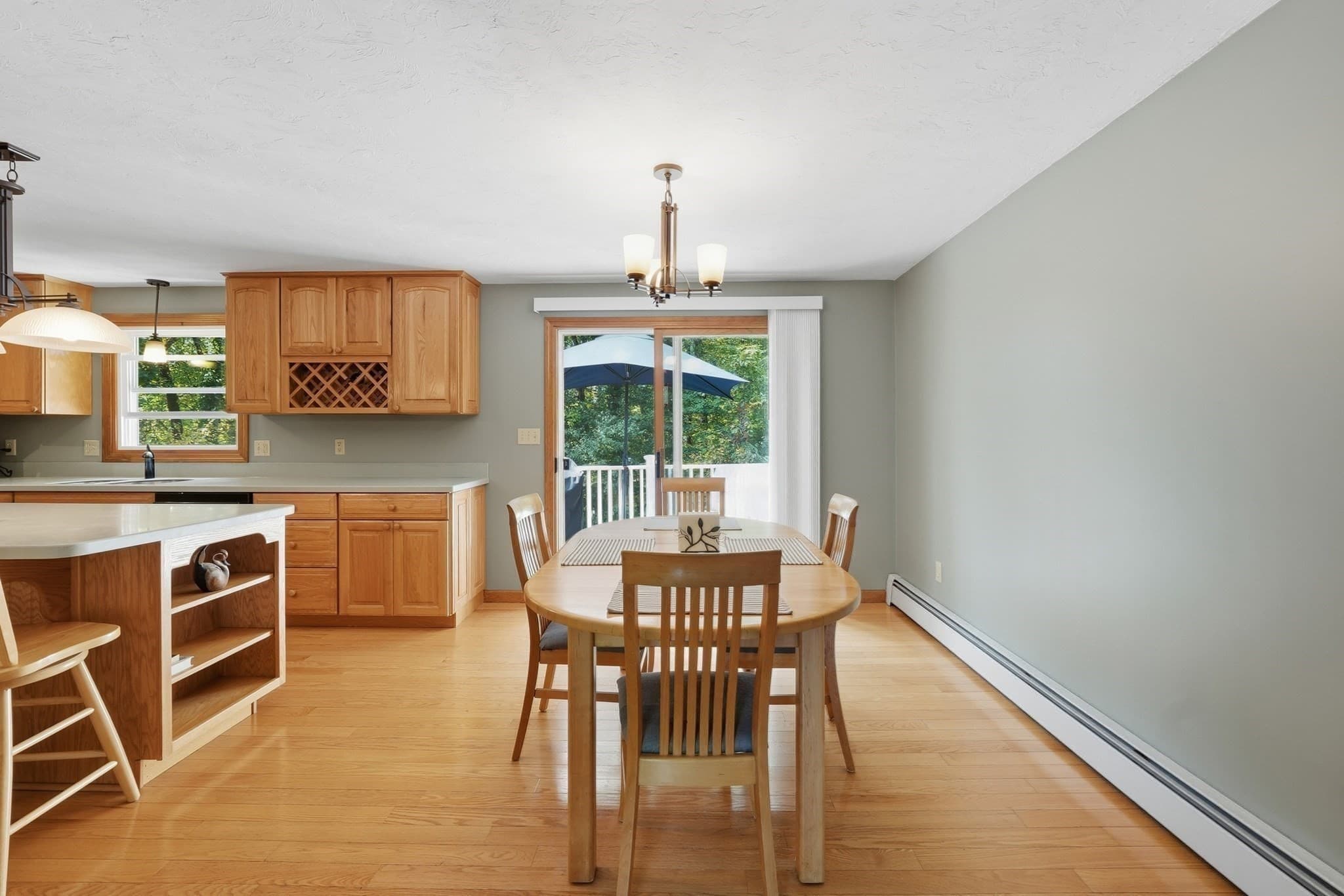 Single Family Residence at 16 Sequoia Lane, Uxbridge MA 01569, Uxbridge, photo 14 of 42