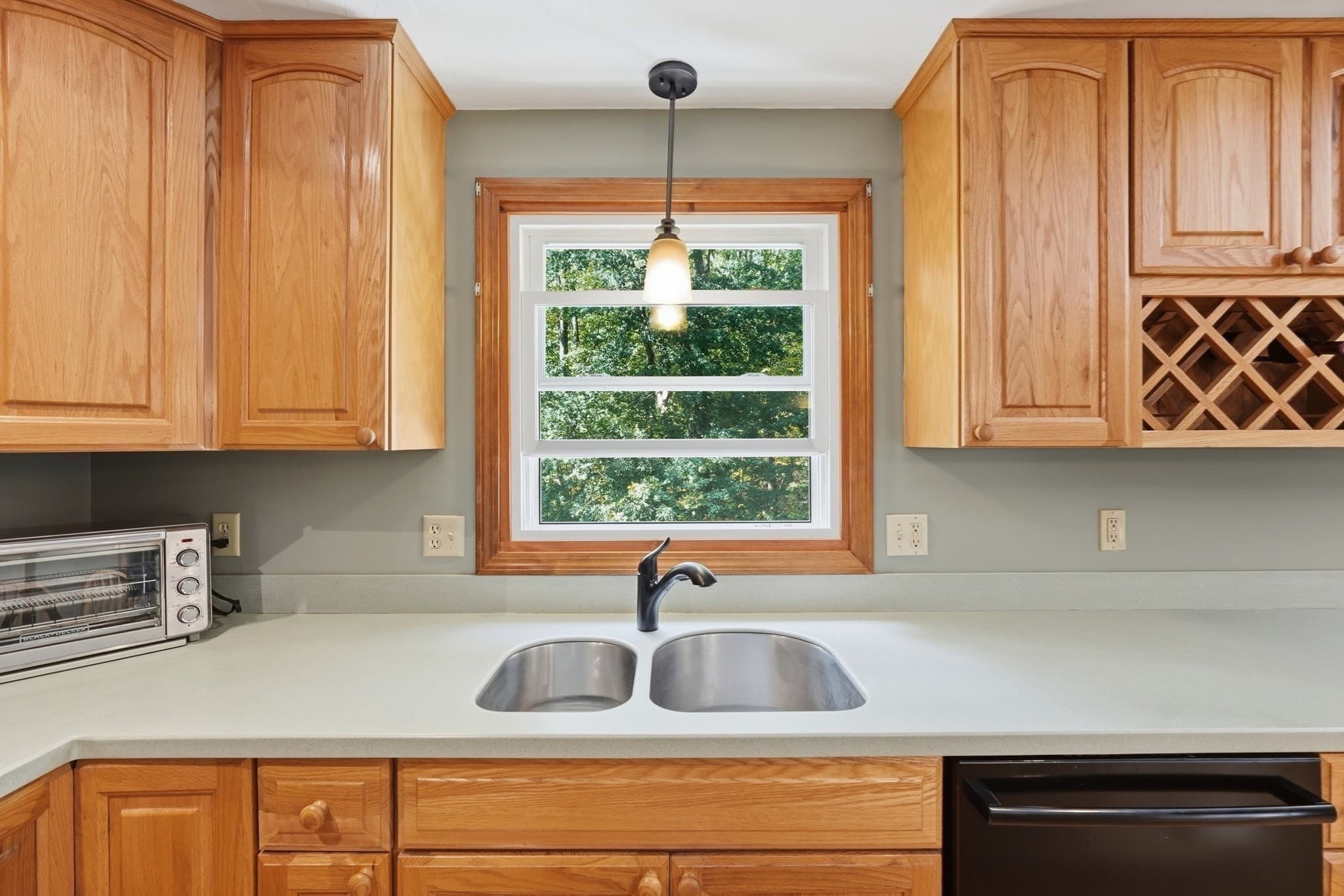 Single Family Residence at 16 Sequoia Lane, Uxbridge MA 01569, Uxbridge, photo 11 of 42