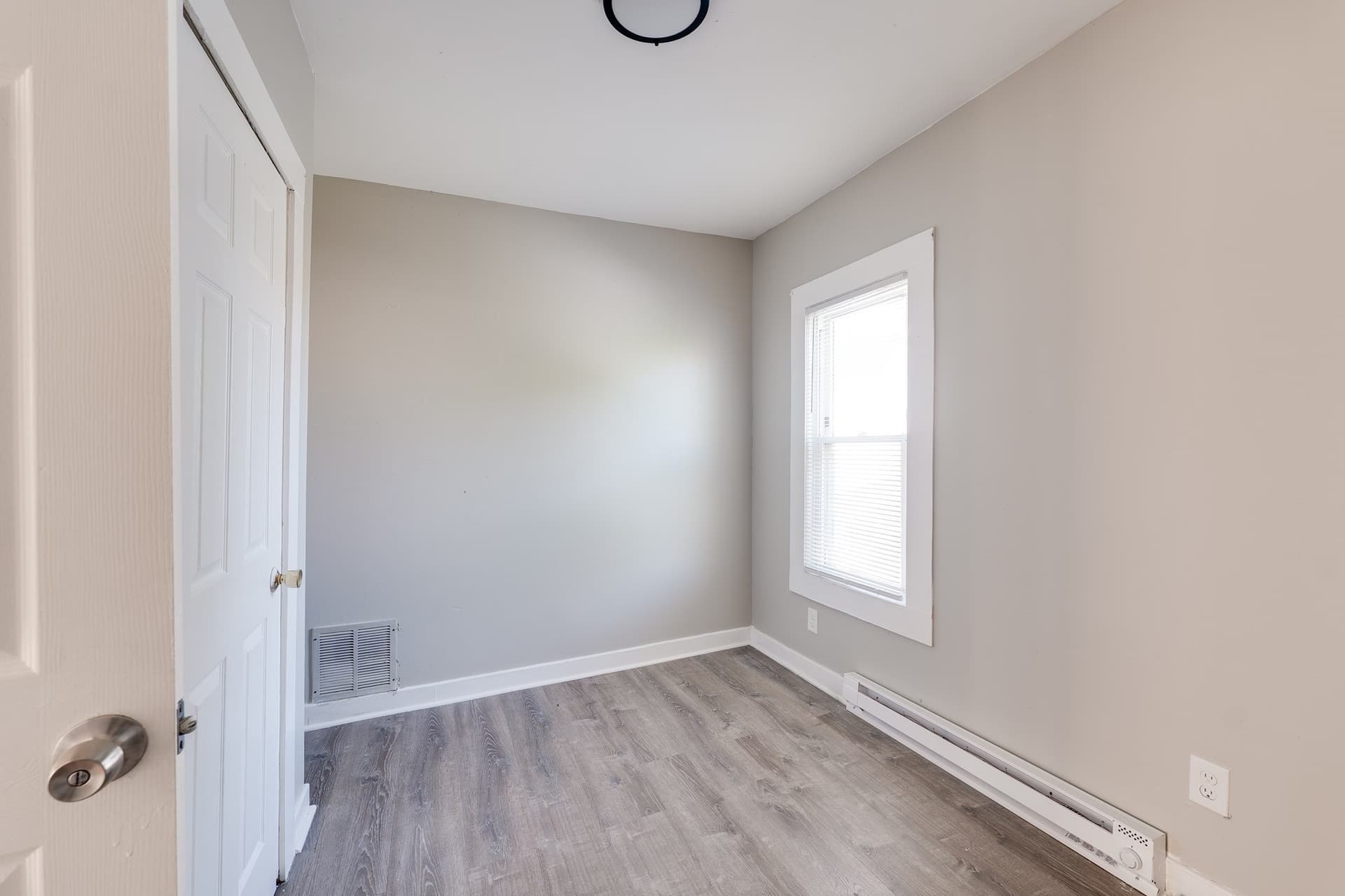 Apartment at 47 Beech Street # 2, Springfield MA 01105, photo 11 of 18