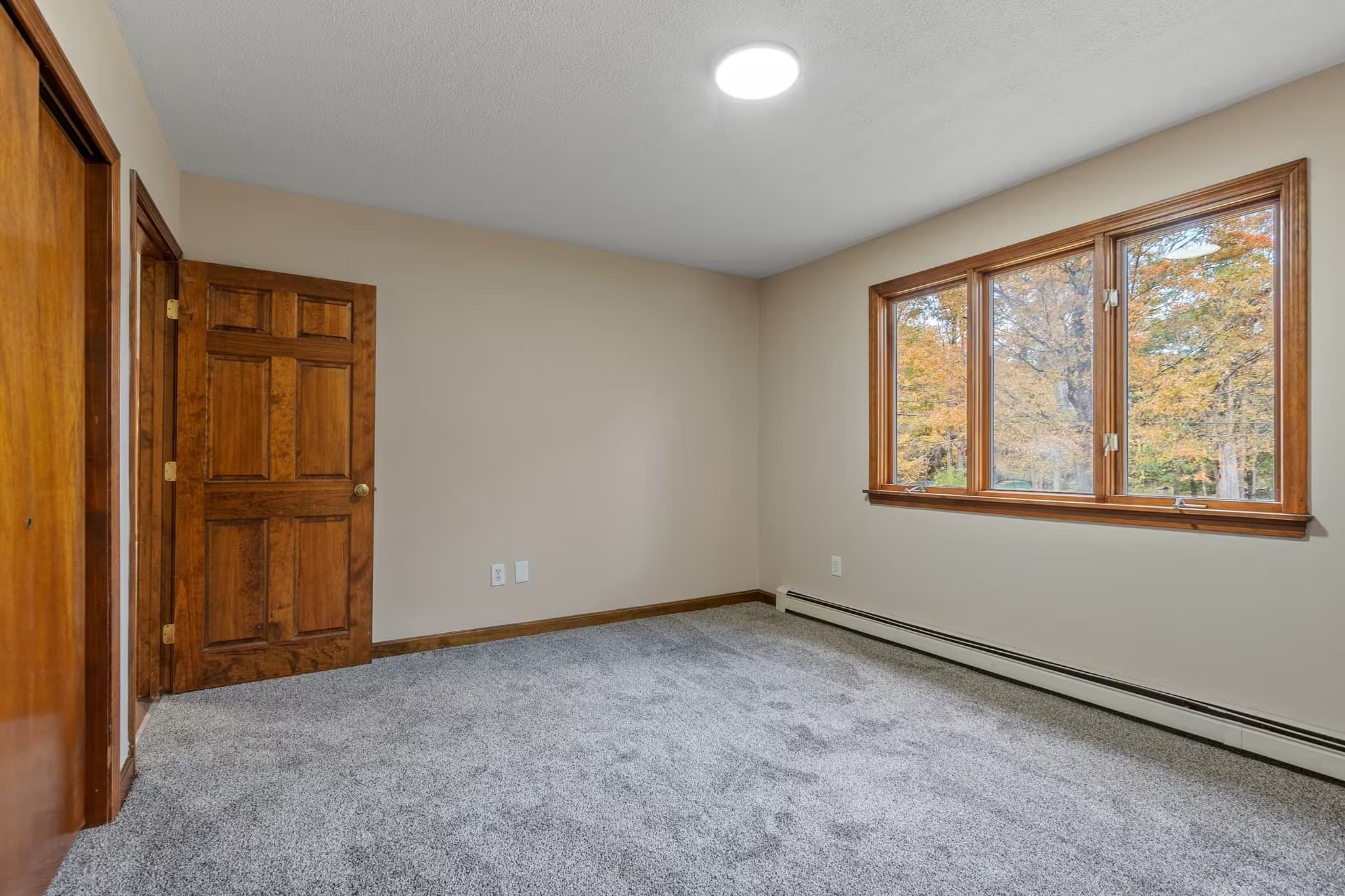 Single Family Residence at 1366 New Sherborn Rd, Athol MA 01331, Athol, photo 9 of 21