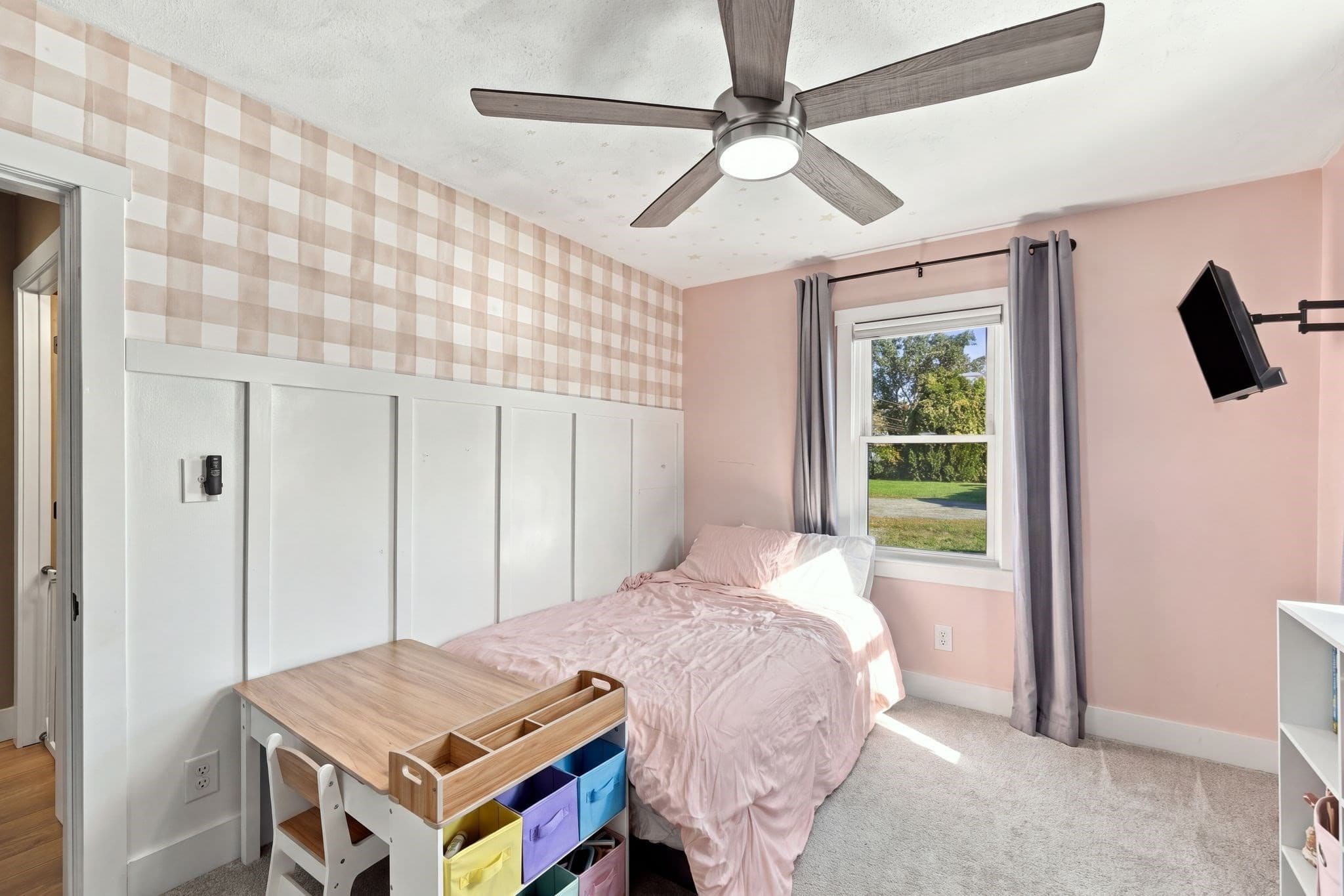 Single Family Residence at 191 Lathrop St, South Hadley MA 01075, South Hadley, photo 23 of 41