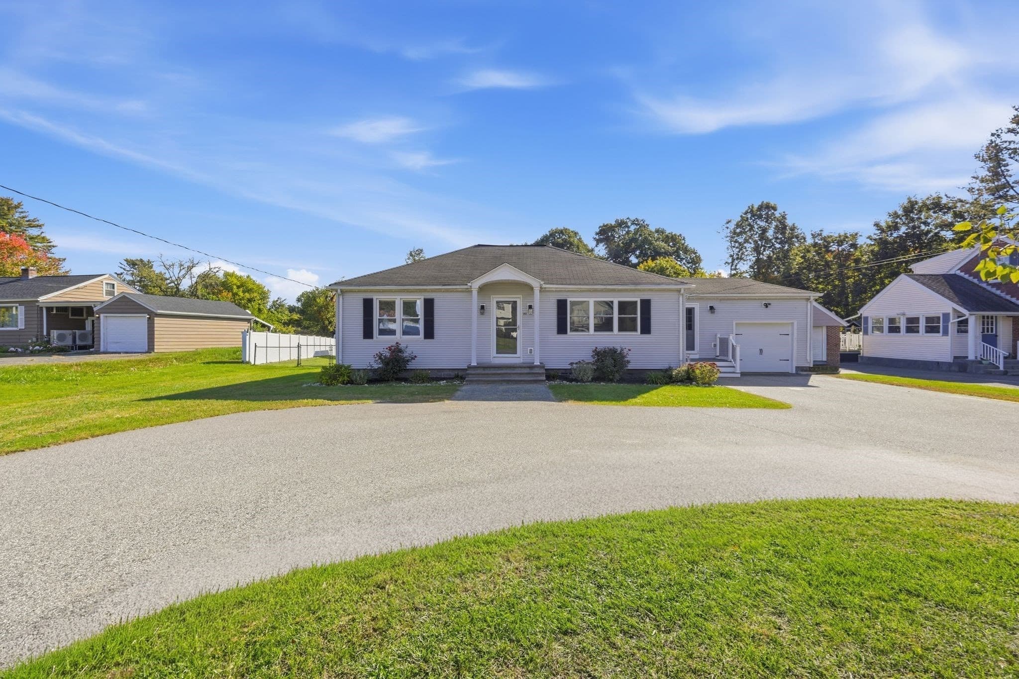 Single Family Residence at 191 Lathrop St, South Hadley MA 01075, South Hadley, photo 2 of 41