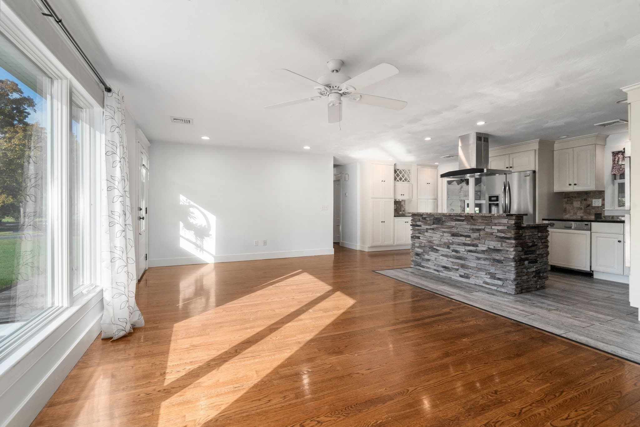 Single Family Residence at 95 Dean St, Raynham MA 02767, Raynham, photo 5 of 18