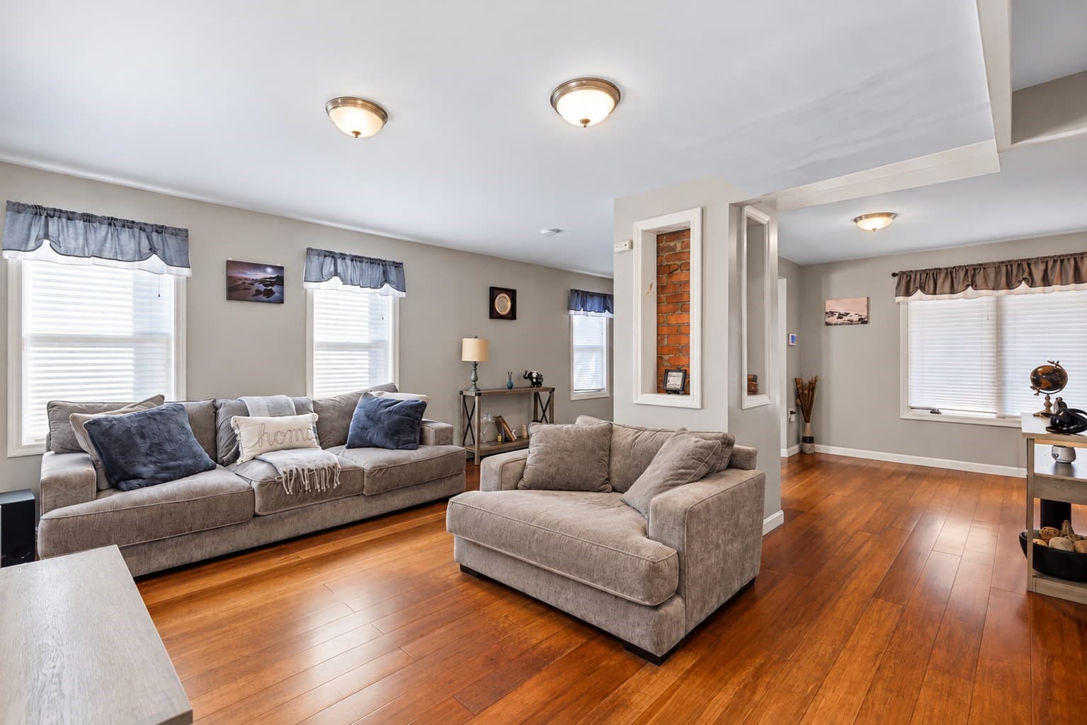 Single Family Residence at 1227 Old Plainville Rd, New Bedford MA 02745, New Bedford, photo 11 of 32