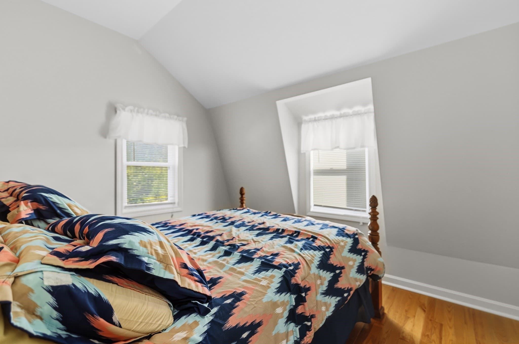 Single Family Residence at 1227 Old Plainville Rd, New Bedford MA 02745, New Bedford, photo 21 of 32