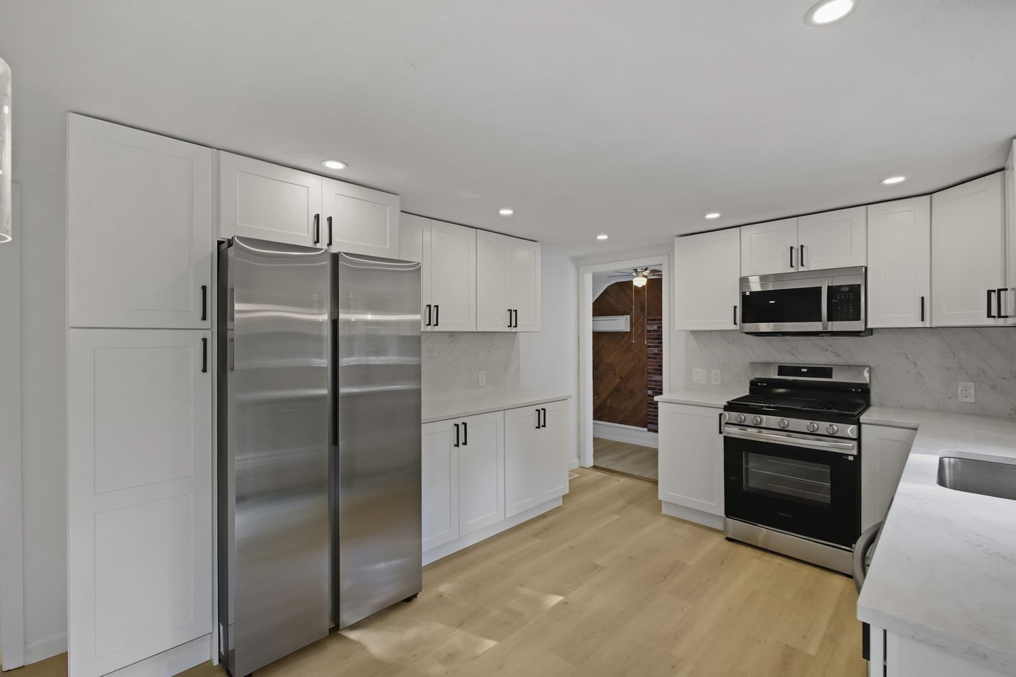 Single Family Residence at 114 Valley Rd, Somerset MA 02726, Somerset, photo 5 of 25