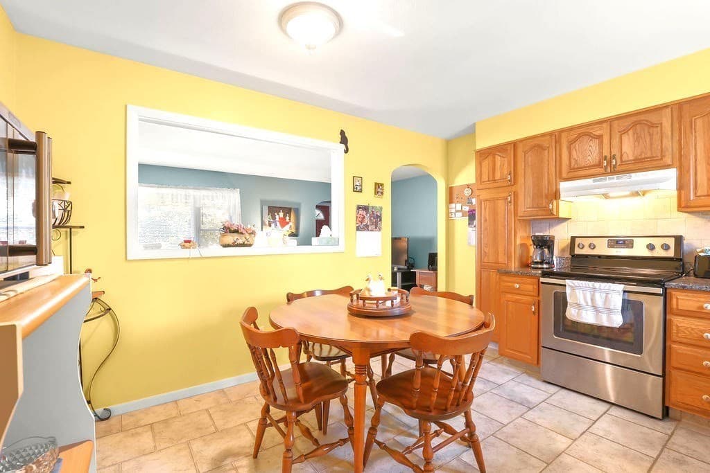 Single Family Residence at 152 Armsby St, New Bedford MA 02745, New Bedford, photo 7 of 26