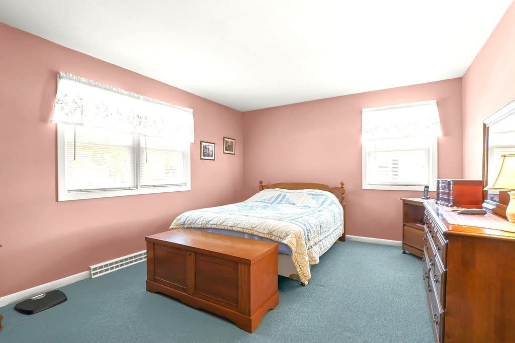 Single Family Residence at 152 Armsby St, New Bedford MA 02745, New Bedford, photo 10 of 26