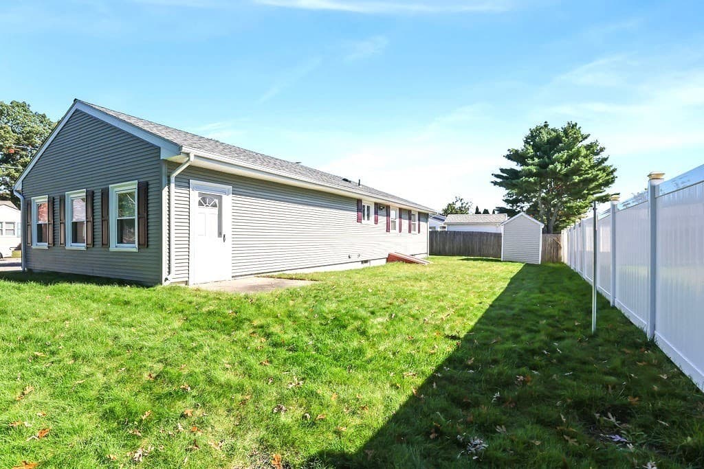 Single Family Residence at 152 Armsby St, New Bedford MA 02745, New Bedford, photo 19 of 26