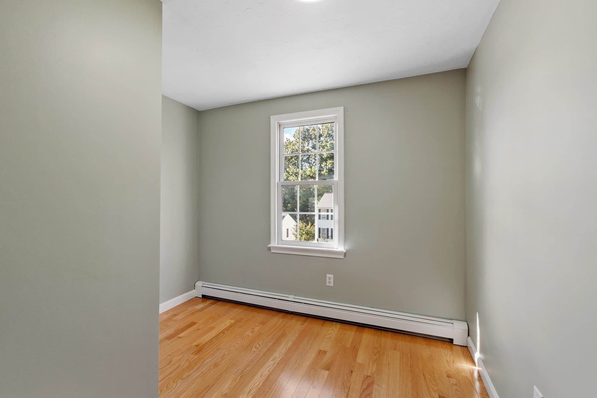 Single Family Residence at 25 Corinth Drive, Worcester MA 01606, Worcester, photo 27 of 41
