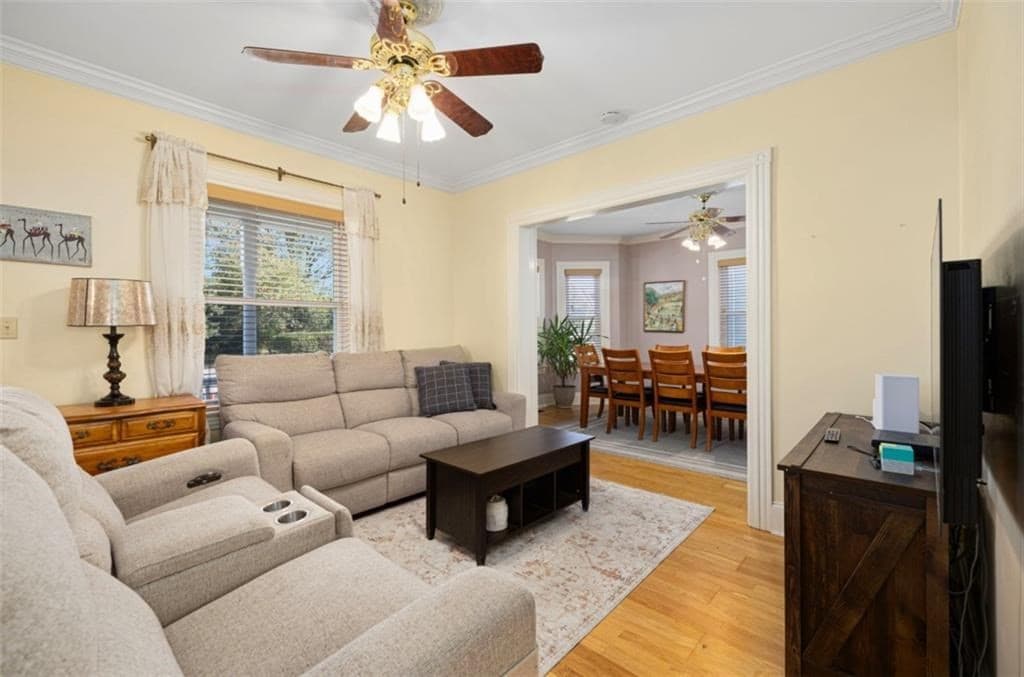 Single Family Residence at 230 Martin St, East Providence RI 02914, photo 6 of 39