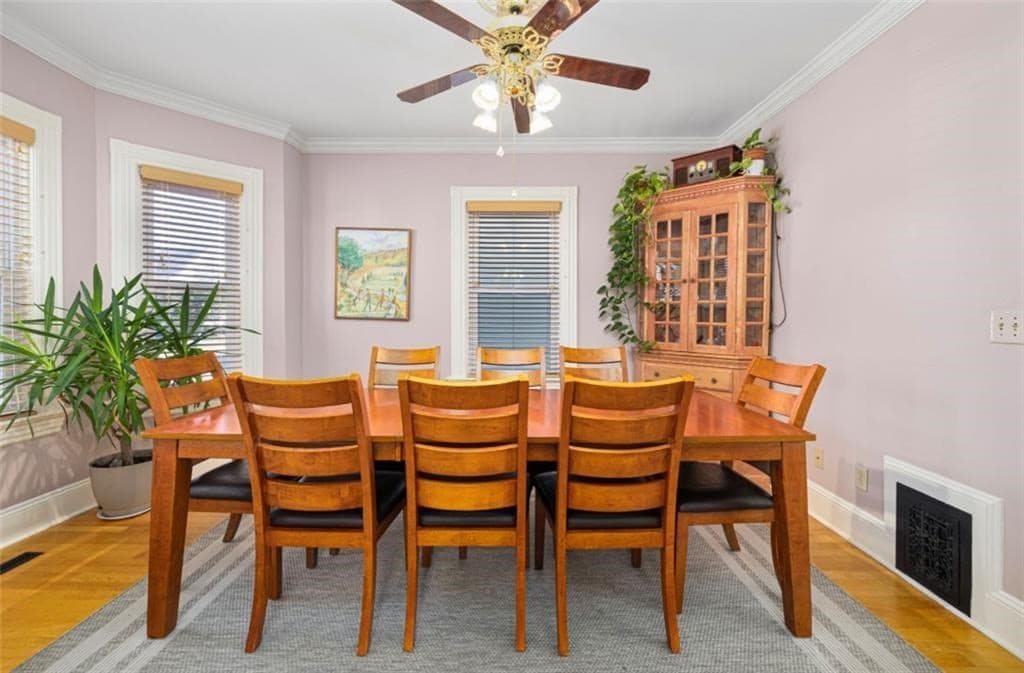Single Family Residence at 230 Martin St, East Providence RI 02914, photo 8 of 39