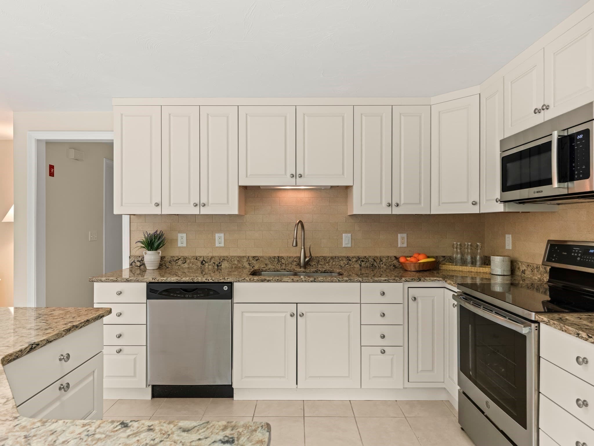 Single Family Residence at 159 Walnut St, Shrewsbury MA 01545, Shrewsbury, photo 10 of 38
