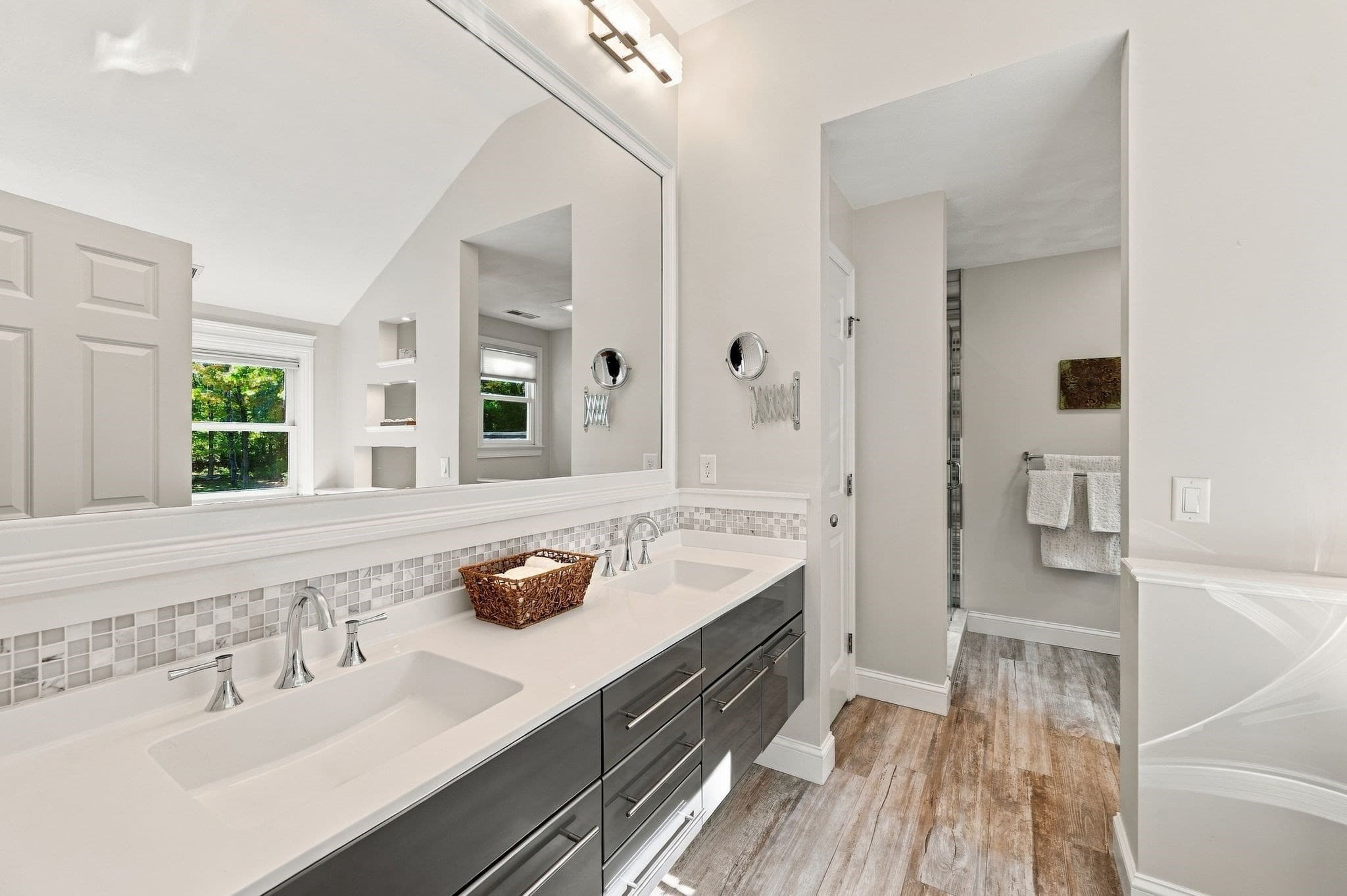 Single Family Residence at 37 Chestnut Street, North Andover MA 01845, North Andover, photo 27 of 41