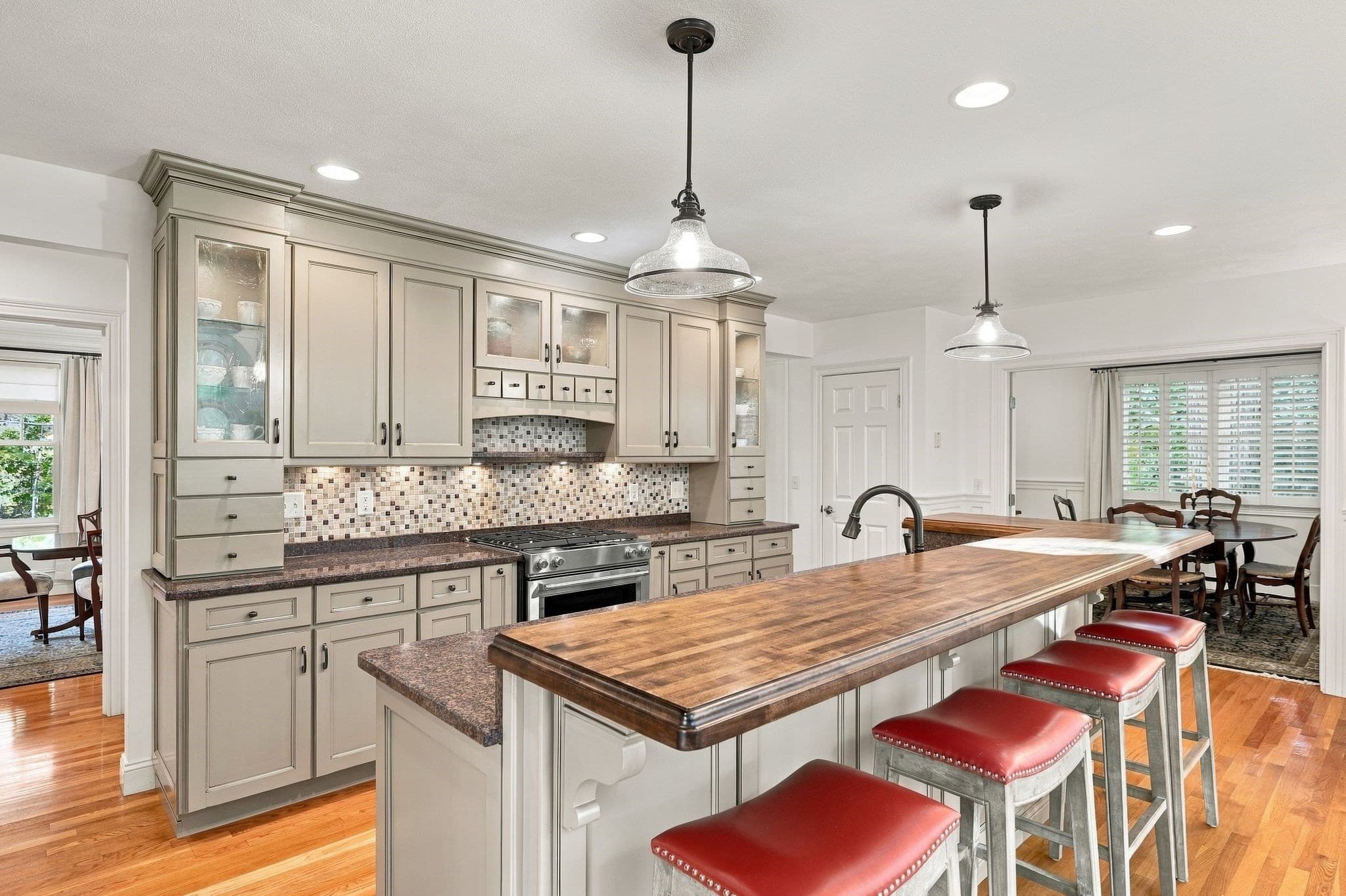 Single Family Residence at 37 Chestnut Street, North Andover MA 01845, North Andover, photo 12 of 41