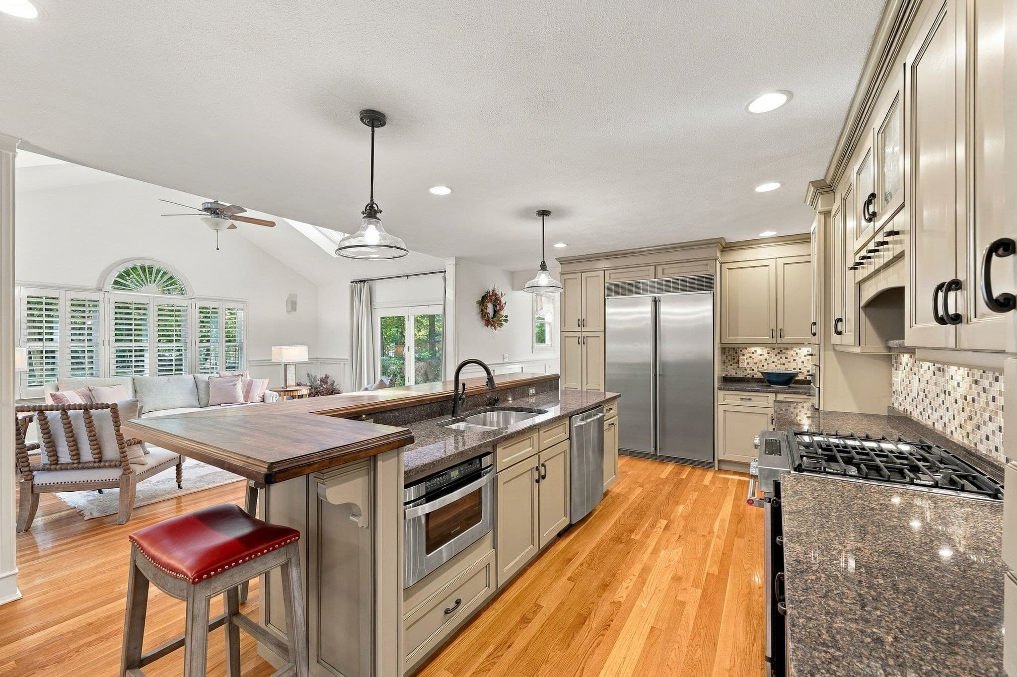 Single Family Residence at 37 Chestnut Street, North Andover MA 01845, North Andover, photo 10 of 41
