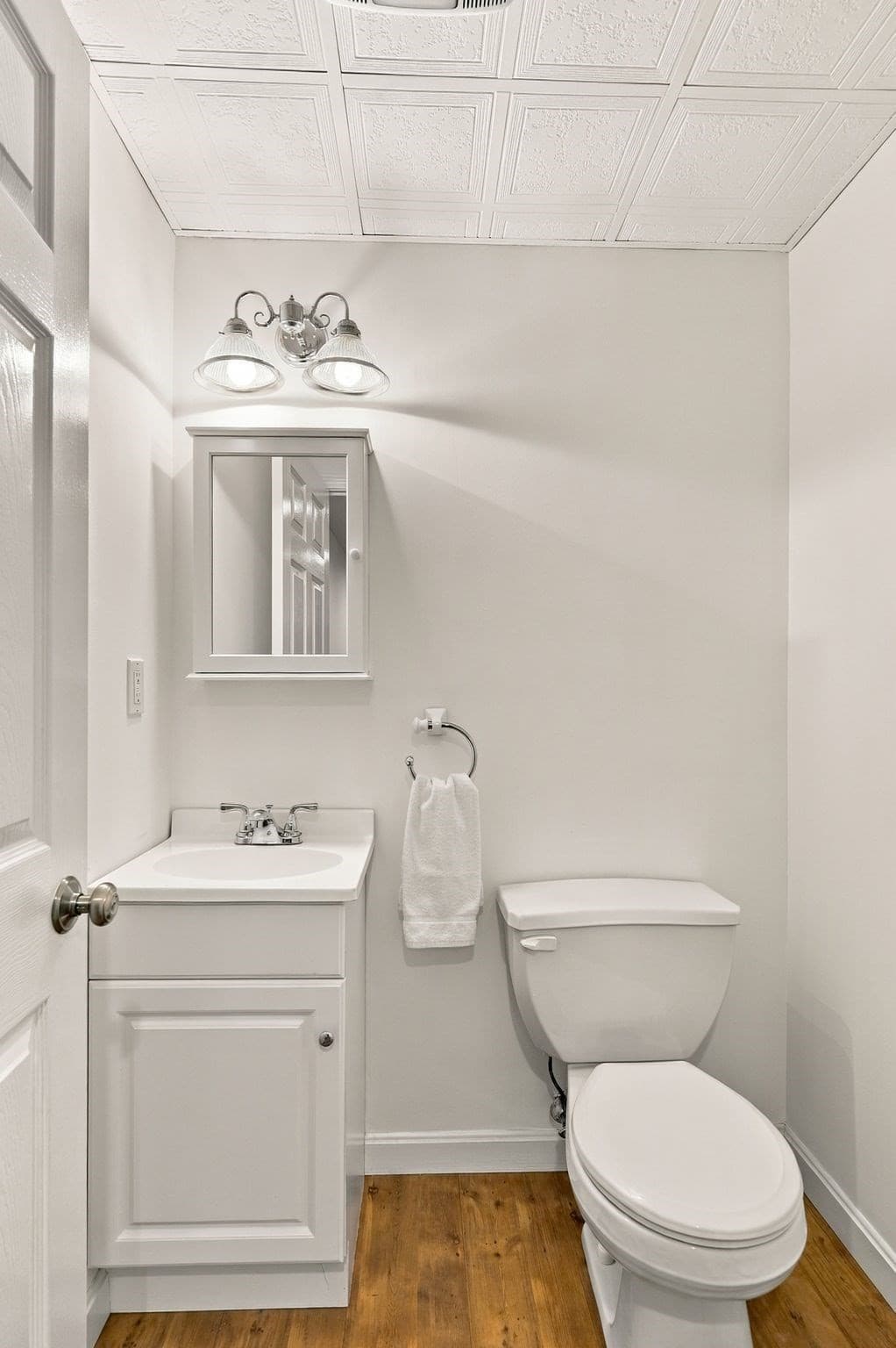 Single Family Residence at 37 Chestnut Street, North Andover MA 01845, North Andover, photo 39 of 41