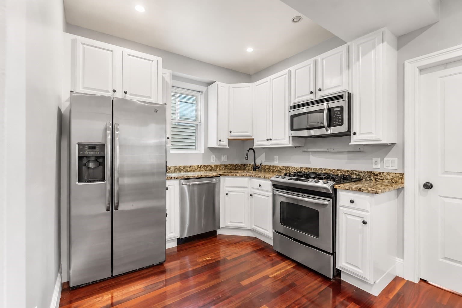 Condominium at 26 Vinton Street # 2, Boston MA 02127, Boston, photo 3 of 19