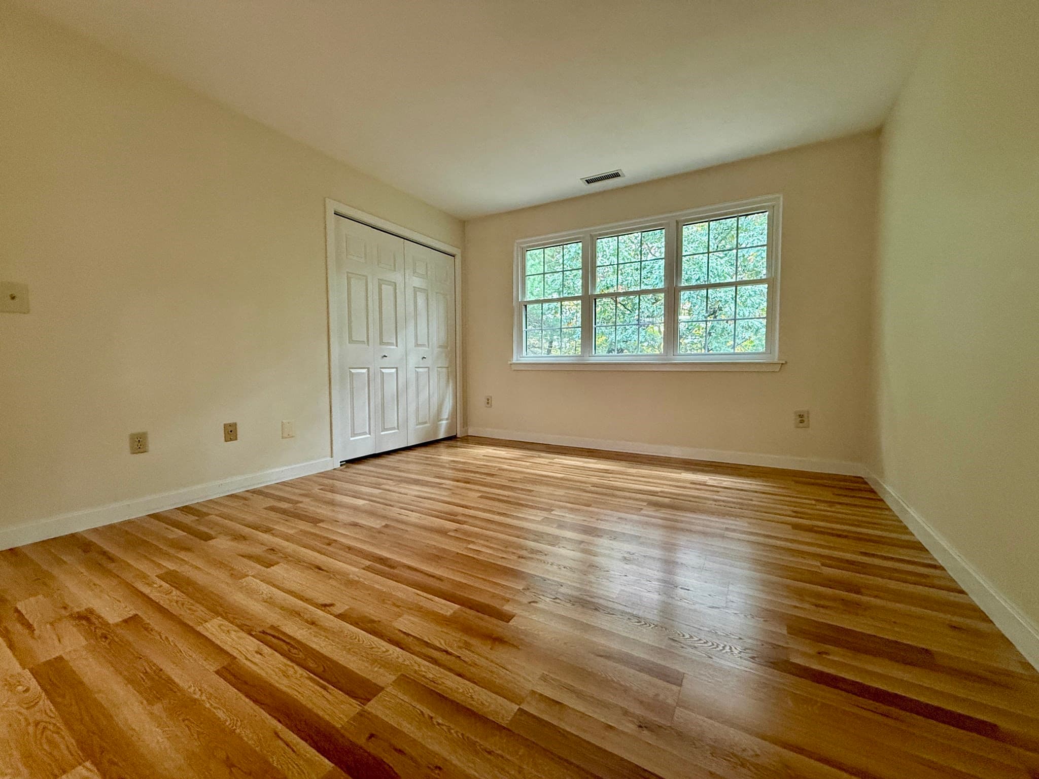 Condominium at 7 Victoria Drive # 1, Auburn MA 01501, Auburn, photo 16 of 28
