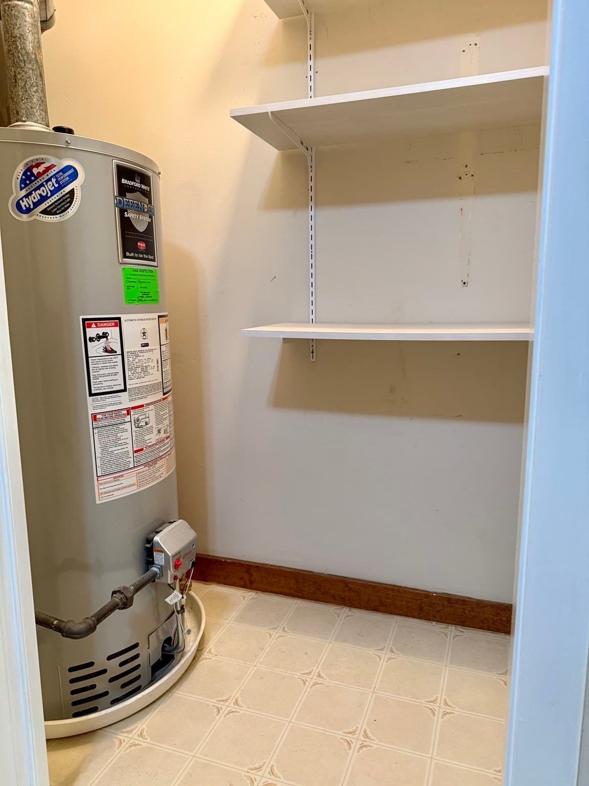 Condominium at 7 Victoria Drive # 1, Auburn MA 01501, Auburn, photo 7 of 28