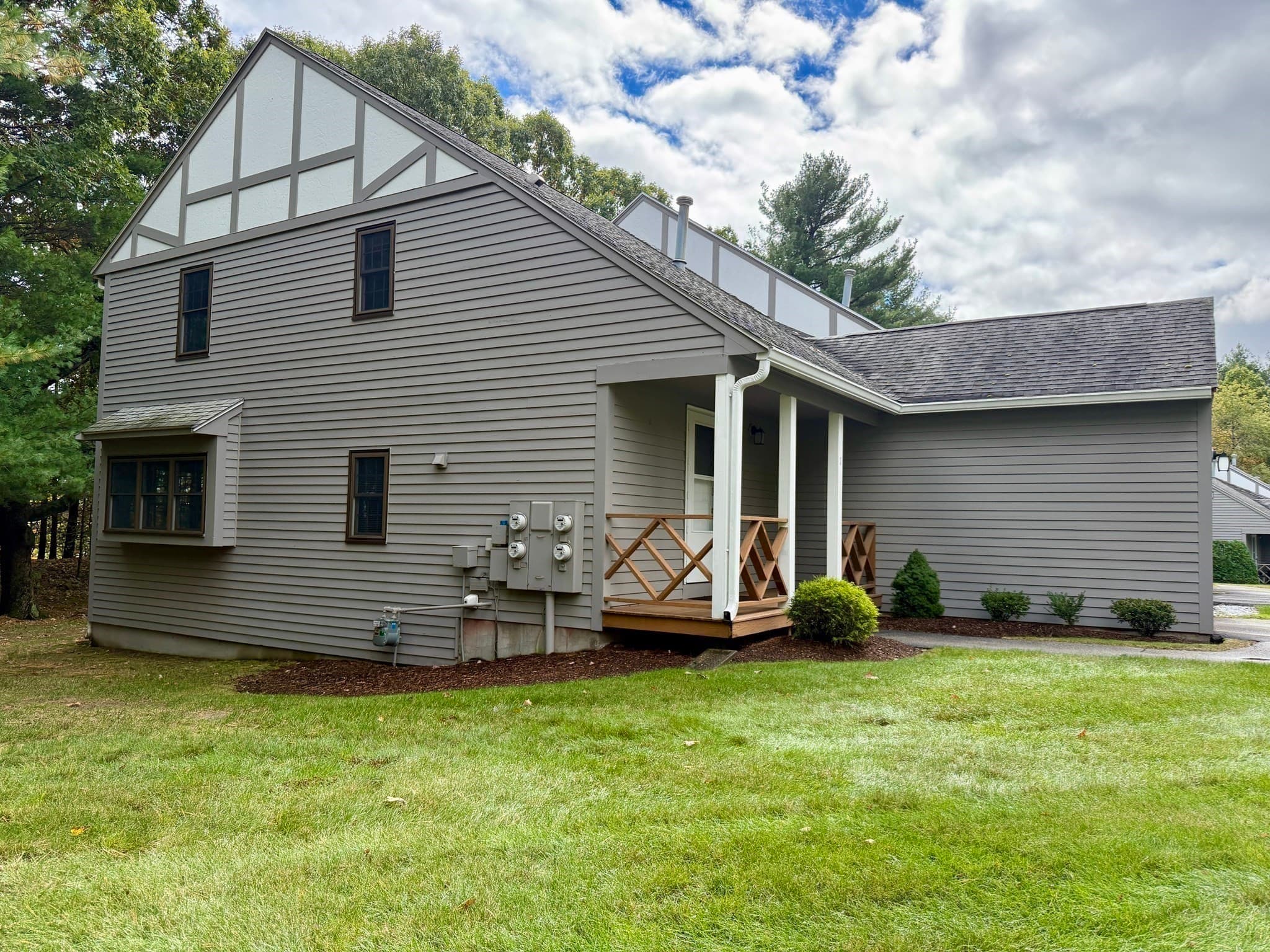 Condominium at 7 Victoria Drive # 1, Auburn MA 01501, Auburn, photo 3 of 28