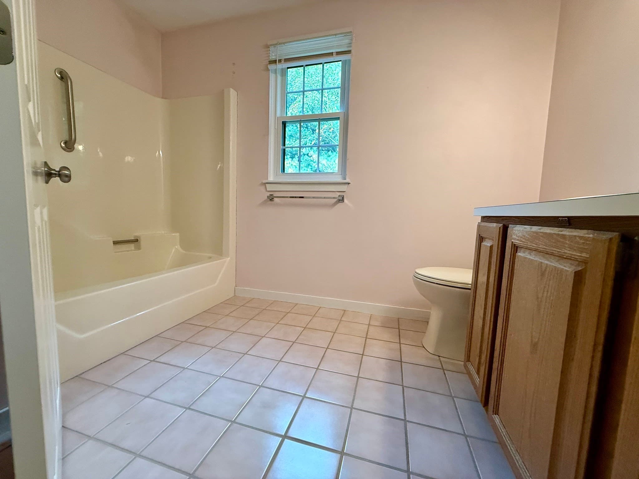 Condominium at 7 Victoria Drive # 1, Auburn MA 01501, Auburn, photo 21 of 28
