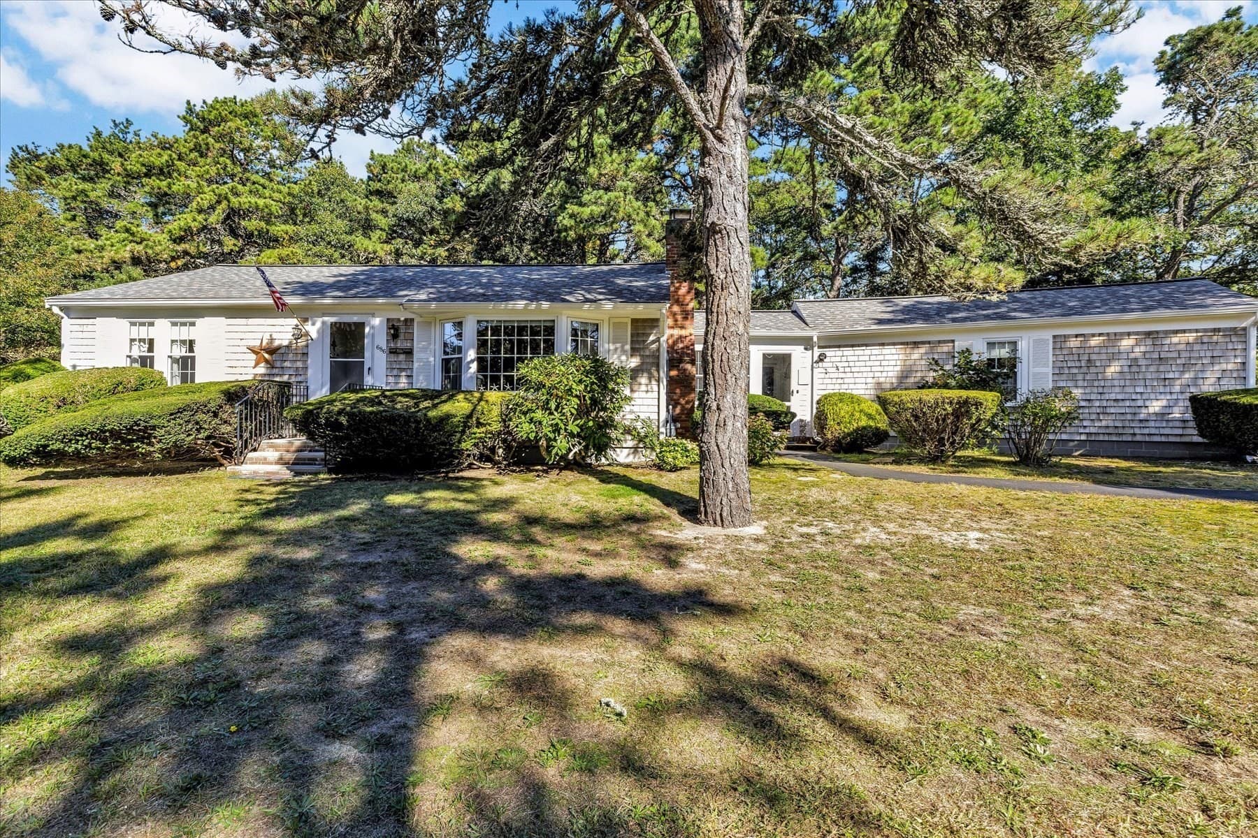 686 Queen Anne Rd, Harwich MA 02645
