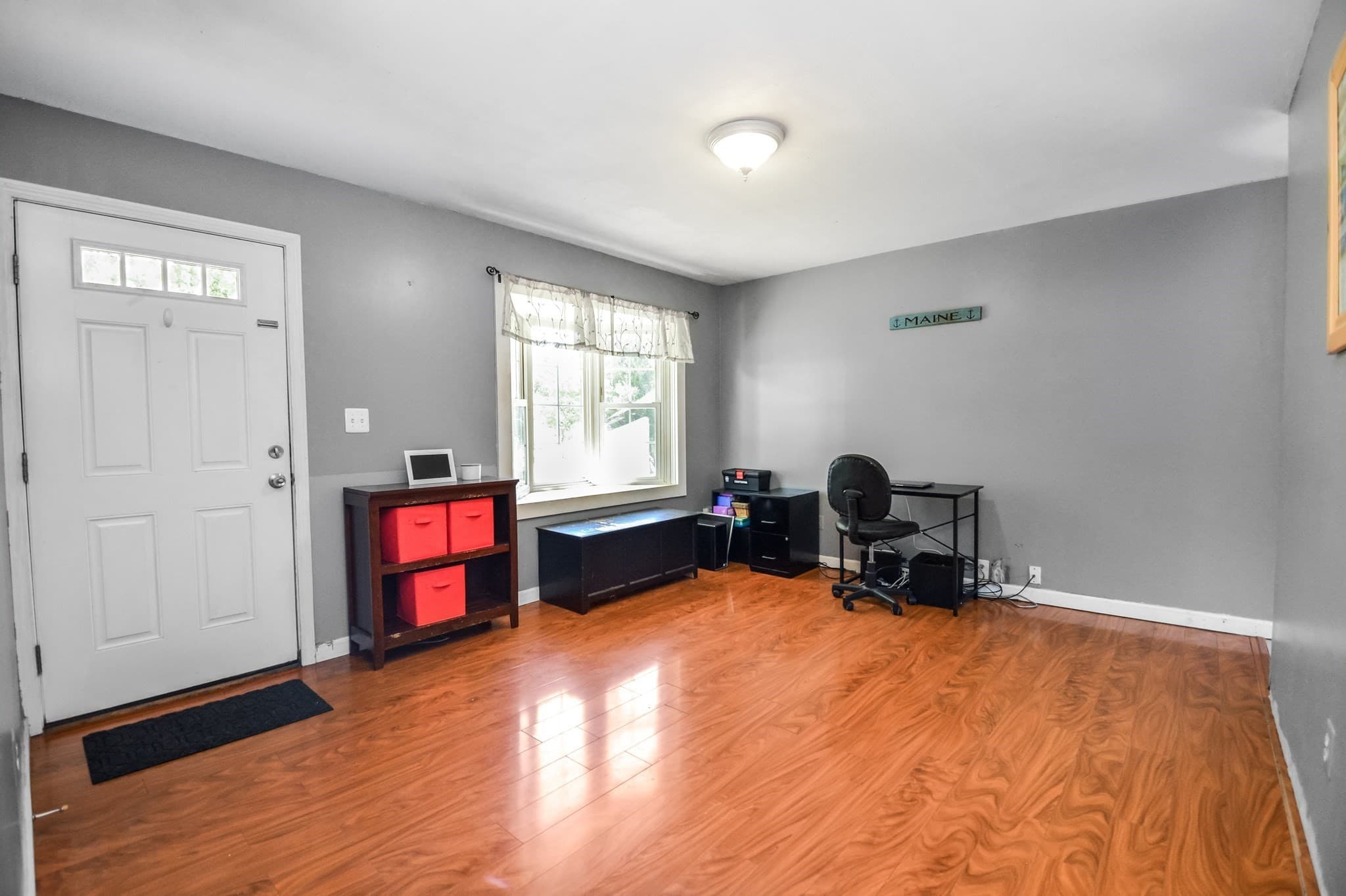 Single Family Residence at 28 Hogg Memorial Dr, Whitman MA 02382, Whitman, photo 5 of 29