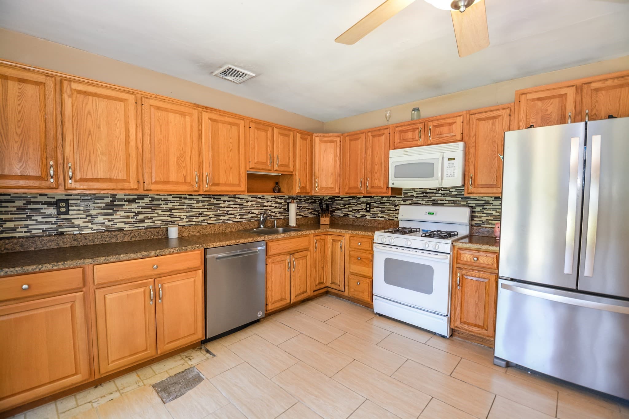 Single Family Residence at 28 Hogg Memorial Dr, Whitman MA 02382, Whitman, photo 9 of 29