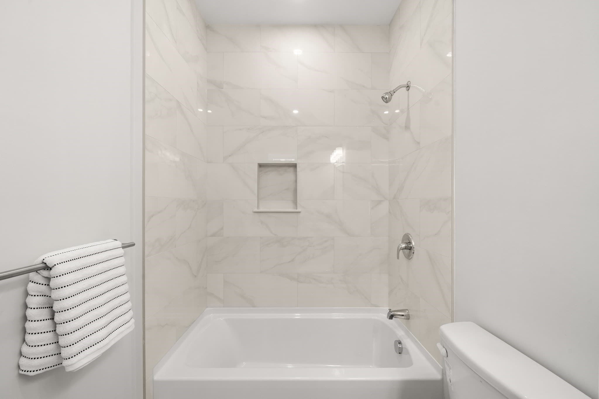 Condominium at 9 Downer Ct # 5, Boston MA 02122, Boston, photo 8 of 16