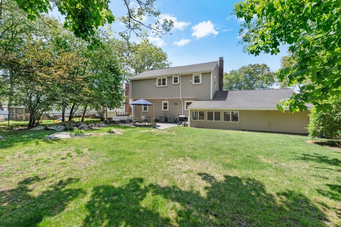 Single Family Residence at 94 Holly Hill Cir, Weymouth MA 02190, Weymouth, photo 26 of 33