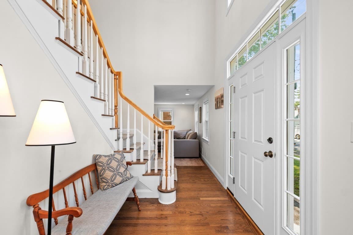 Single Family Residence at 94 Holly Hill Cir, Weymouth MA 02190, Weymouth, photo 3 of 33