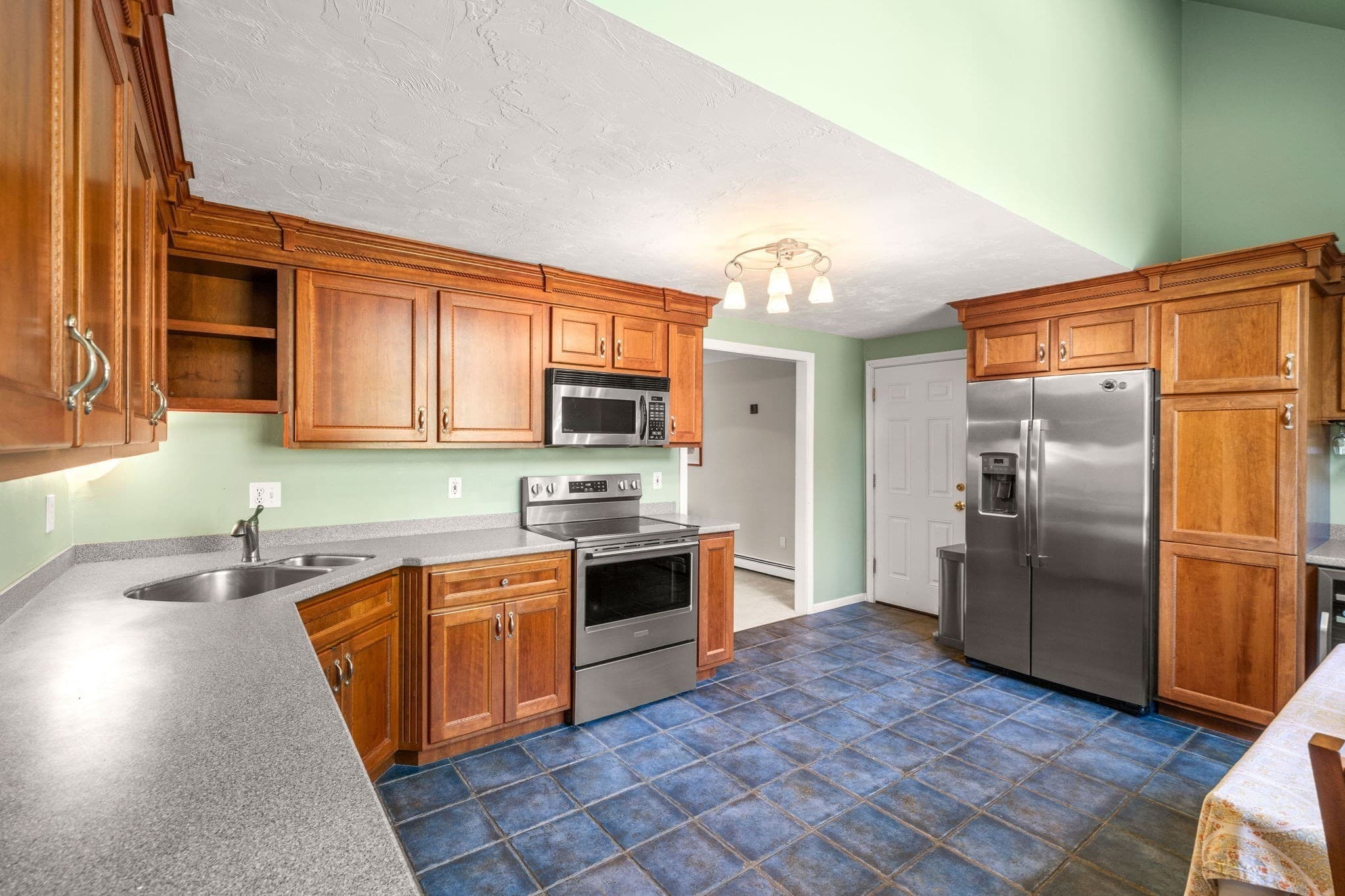 Single Family Residence at 15 Bruce St, Littleton MA 01460, Littleton, photo 9 of 27