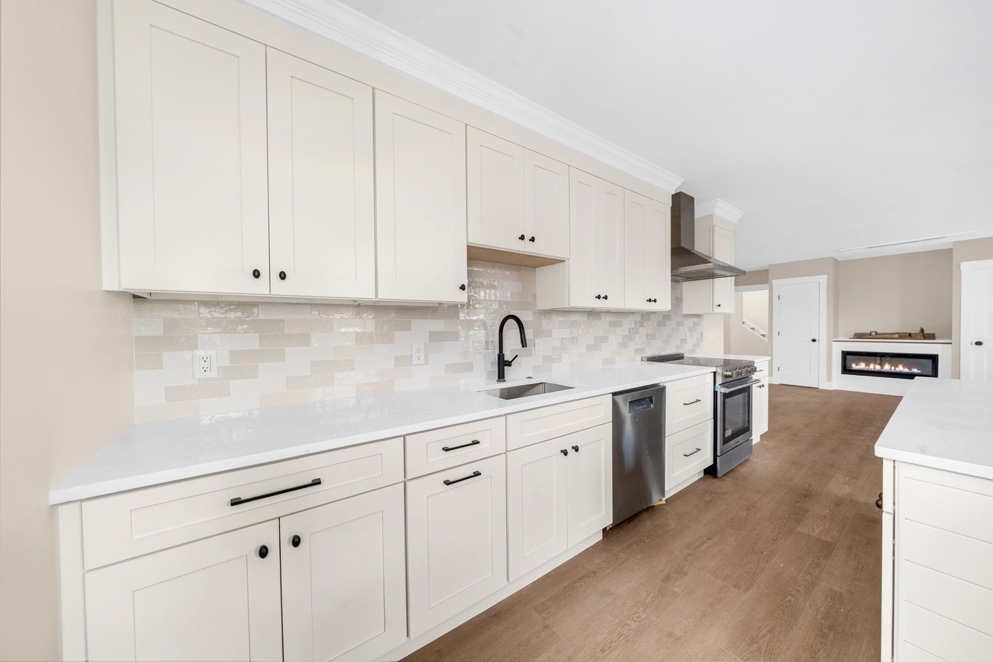 Condominium at 26 Friend Street # B, Amesbury MA 01913, Amesbury, photo 13 of 32