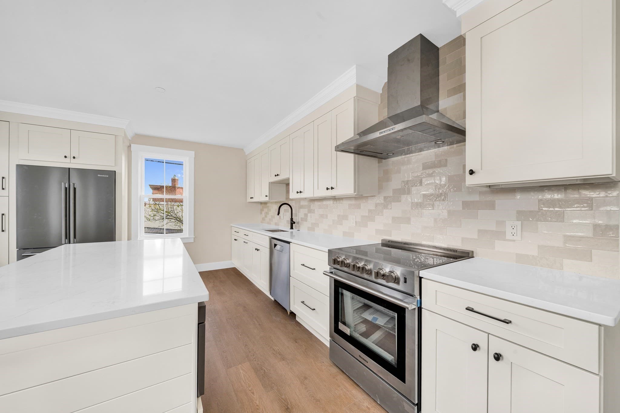 Condominium at 26 Friend Street # B, Amesbury MA 01913, Amesbury, photo 7 of 32