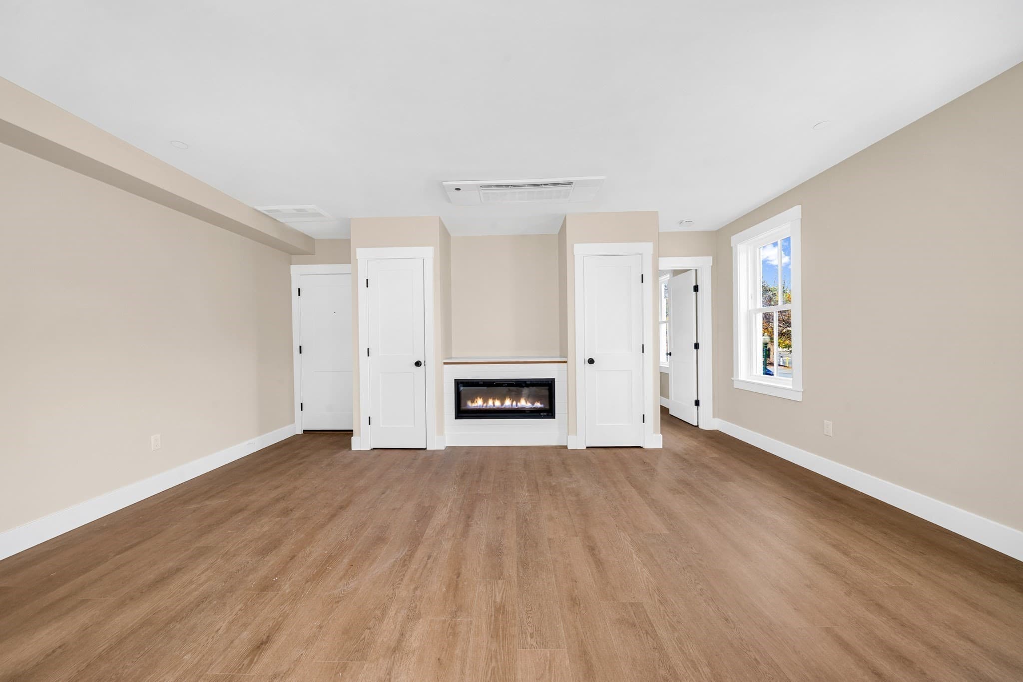 Condominium at 26 Friend Street # B, Amesbury MA 01913, Amesbury, photo 15 of 32